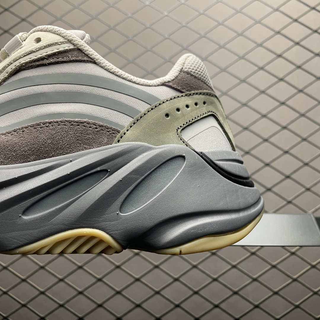 Adidas Yeezy 700 V2 FU7914 Sneakers Grey