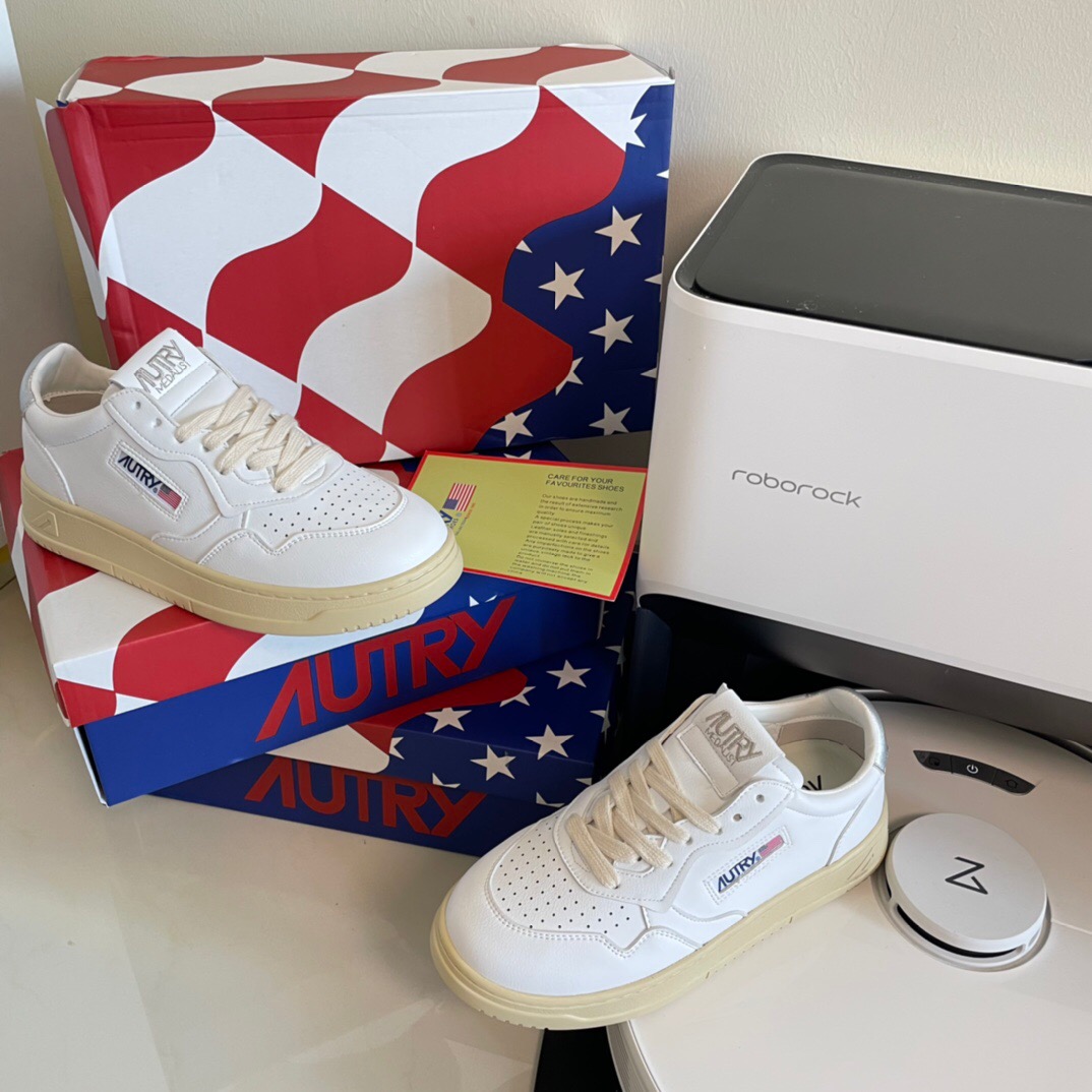 Autry Leather Court Sneakers White