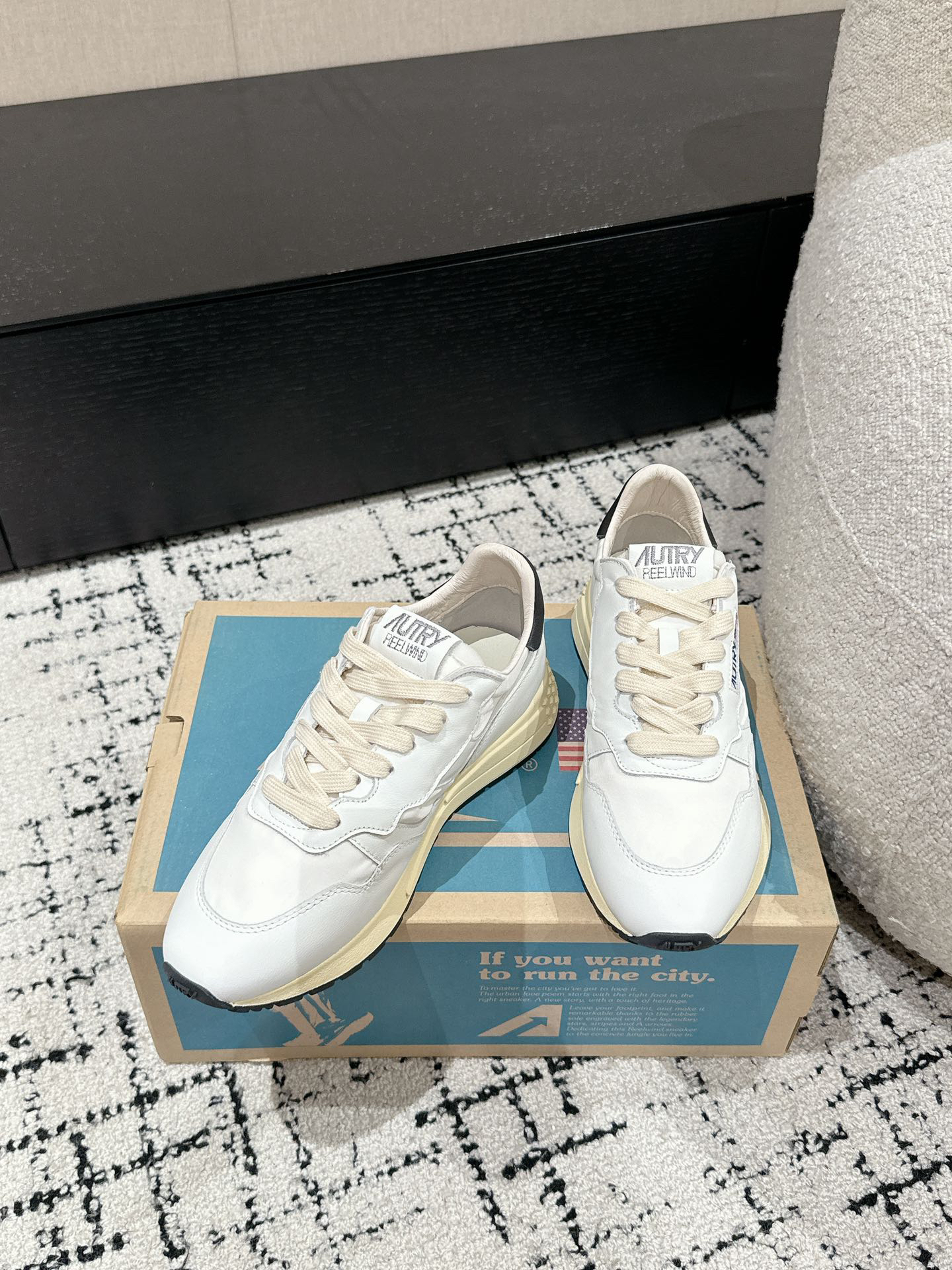 Autry Reelwind Retro Runner Sneakers White