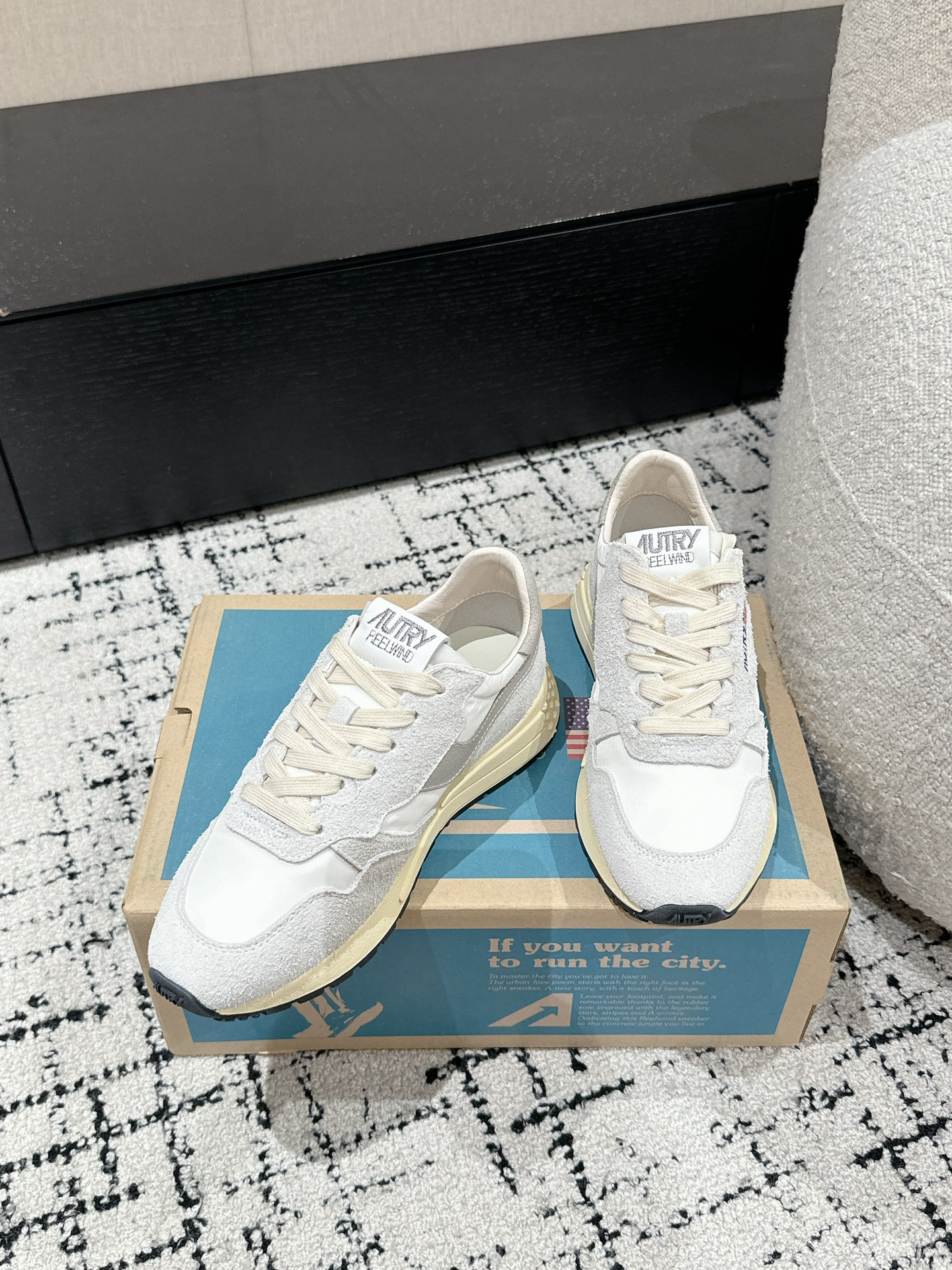 Autry Reelwind Retro Runner White/Gray