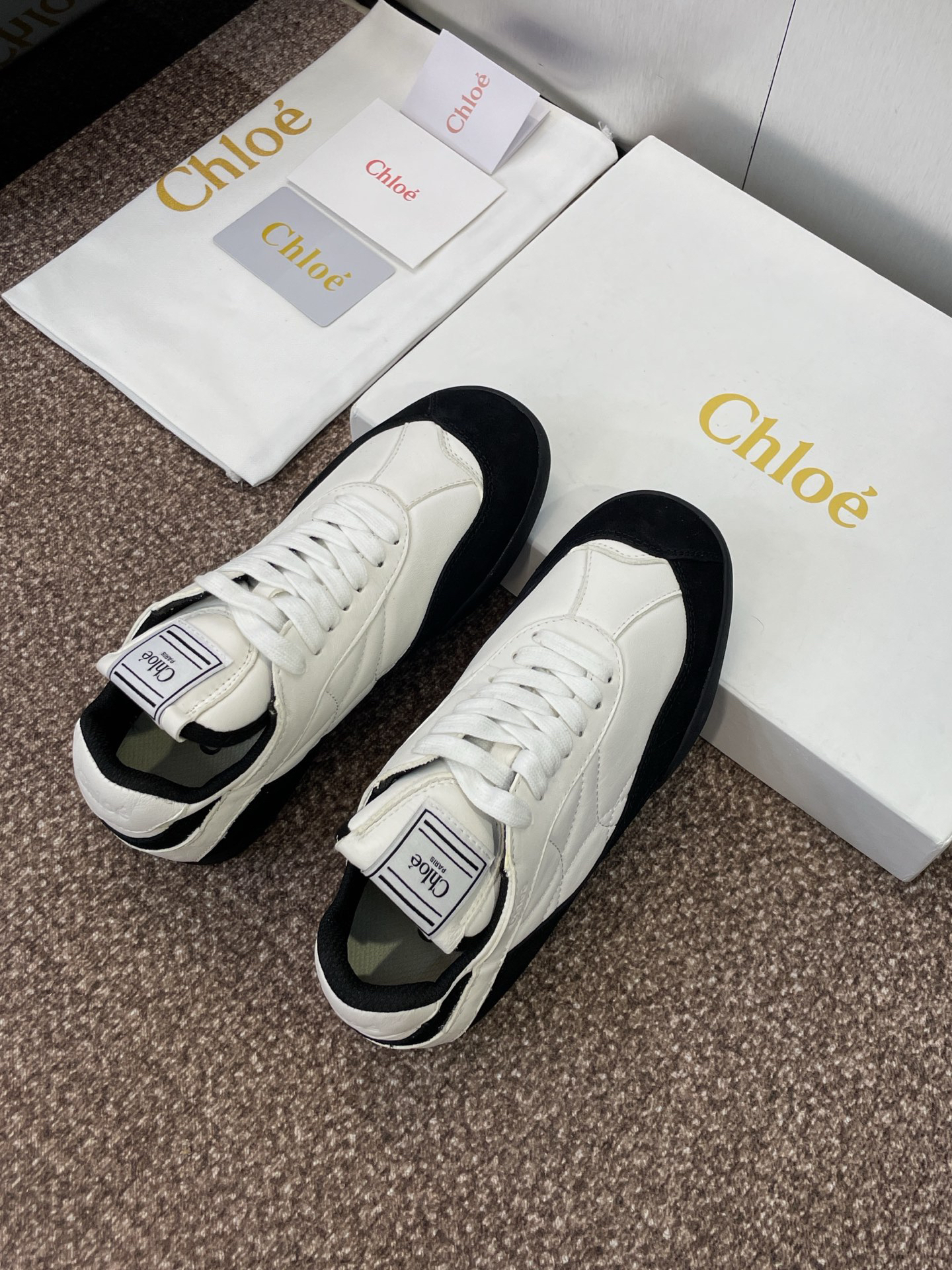 Chloe Runway Low-Top Trainers White/Black