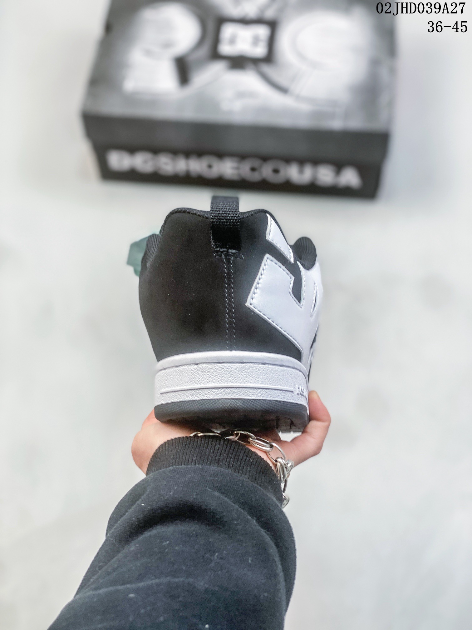 DC Skate Low-Top Leather Sneakers Black/White