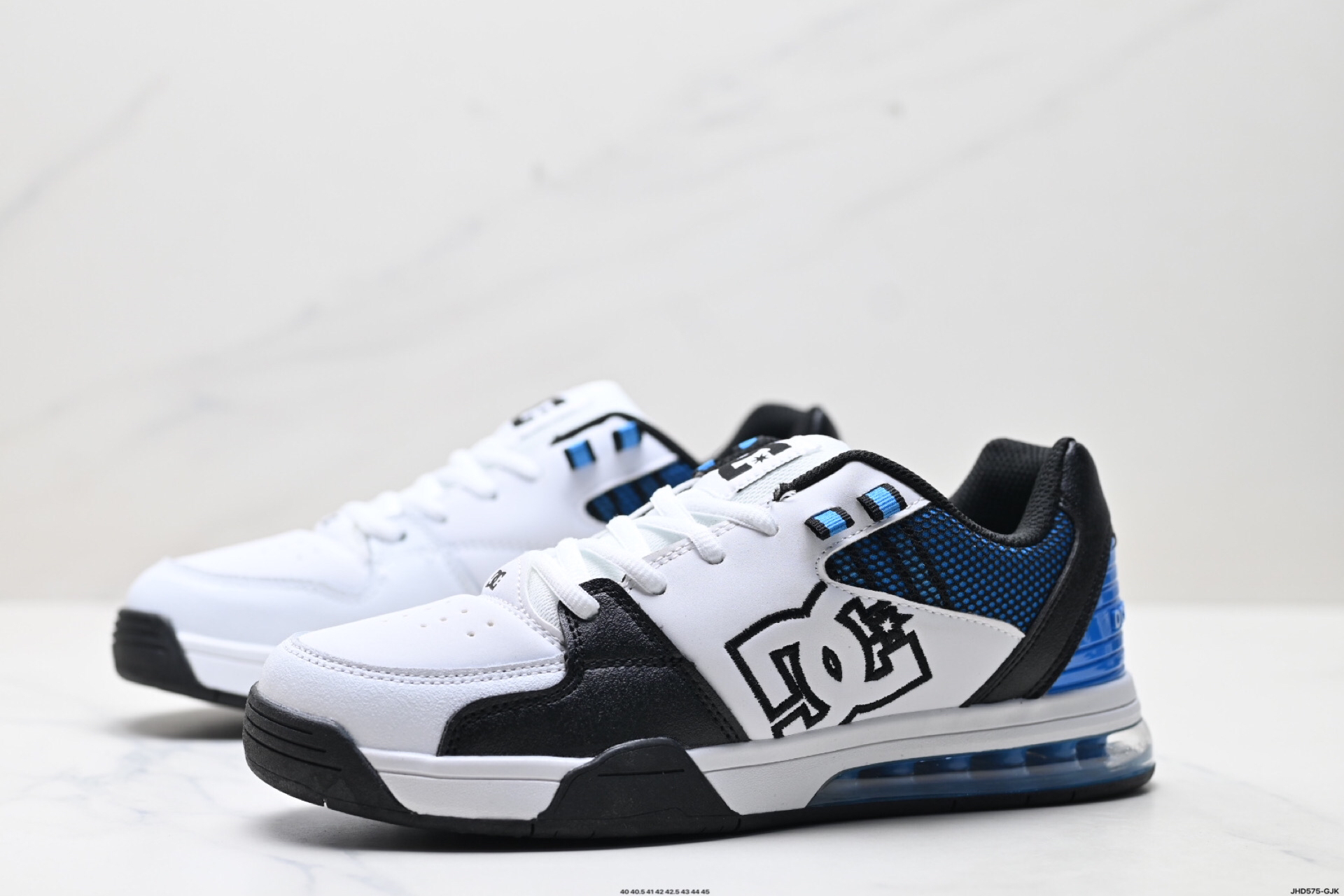 DC Shoes Versatile Low Air Sneaker White/Black/Blue