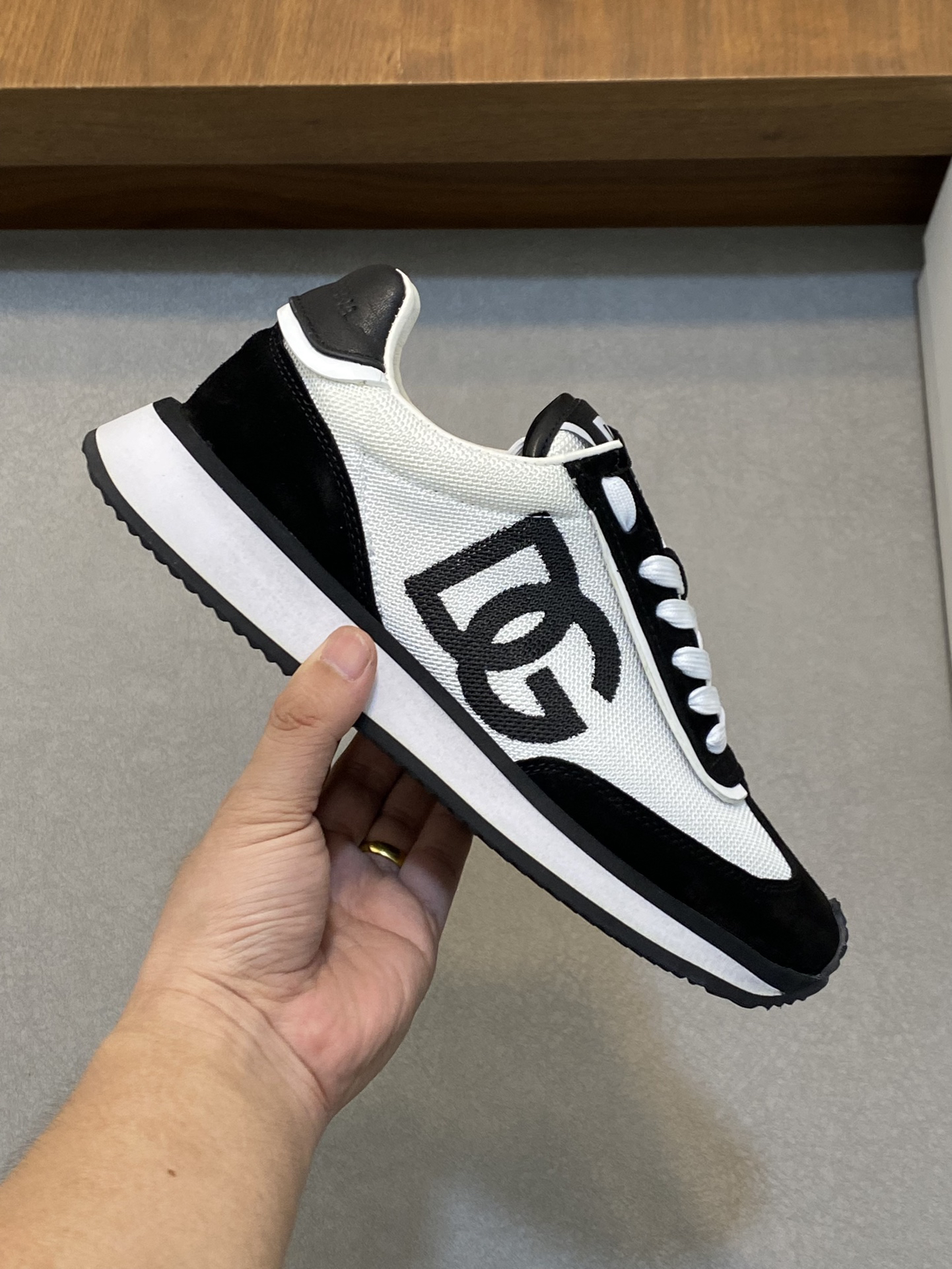 Dolce & Gabbana DG Logo Low-Top Sneakers Black/White