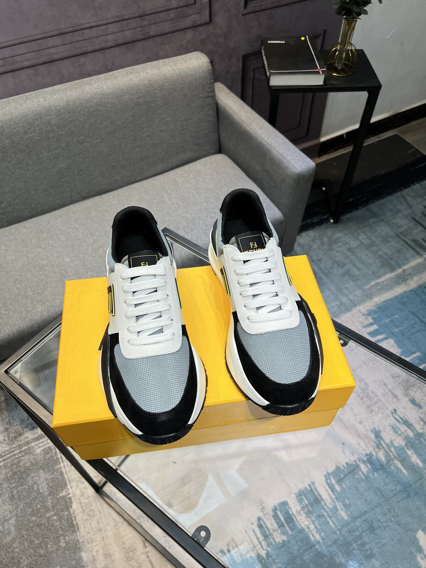 Fendi Mesh Low-Top Sneakers Black/White/Grey