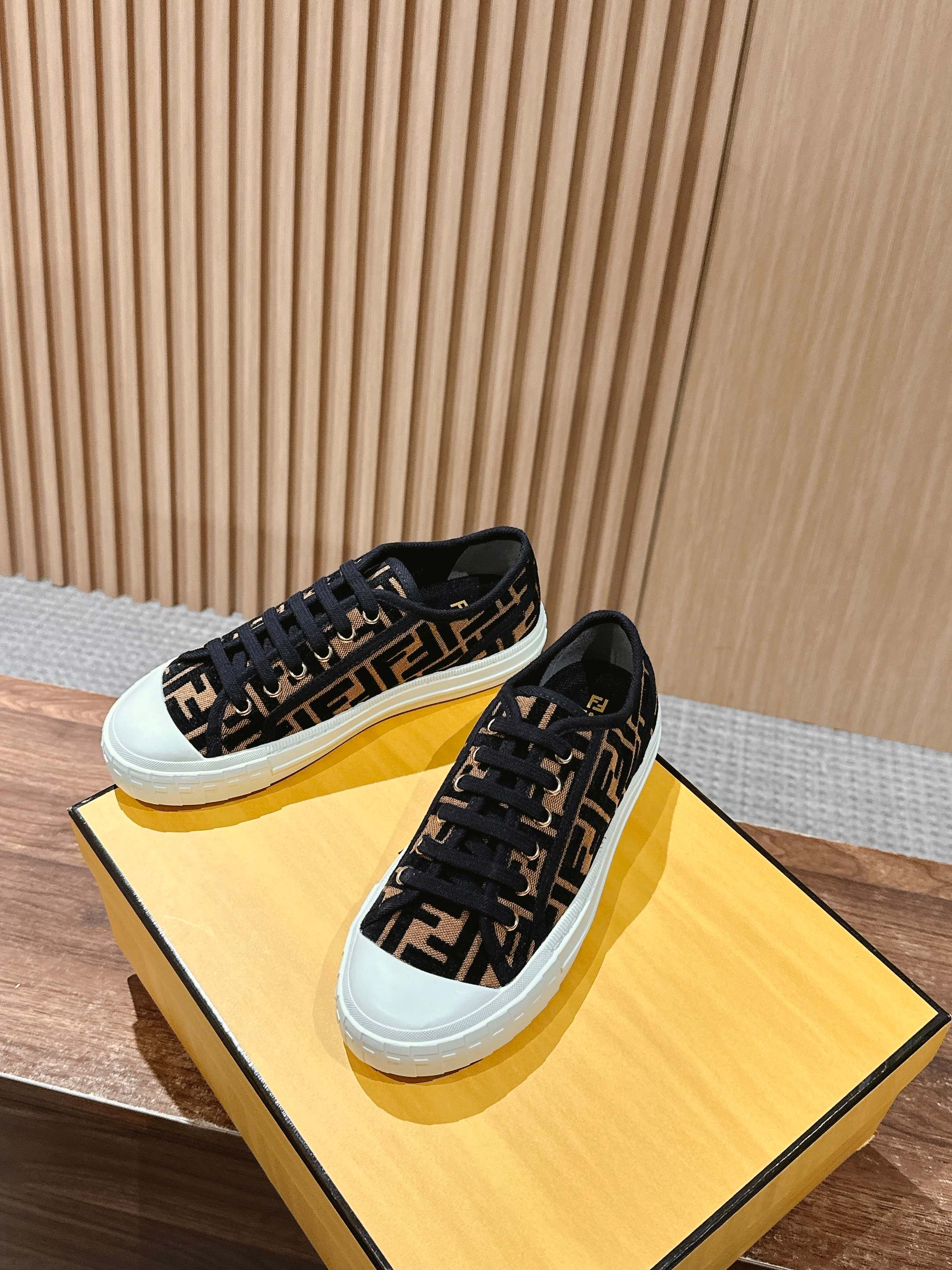 Fendi FF Canvas Sneakers Black