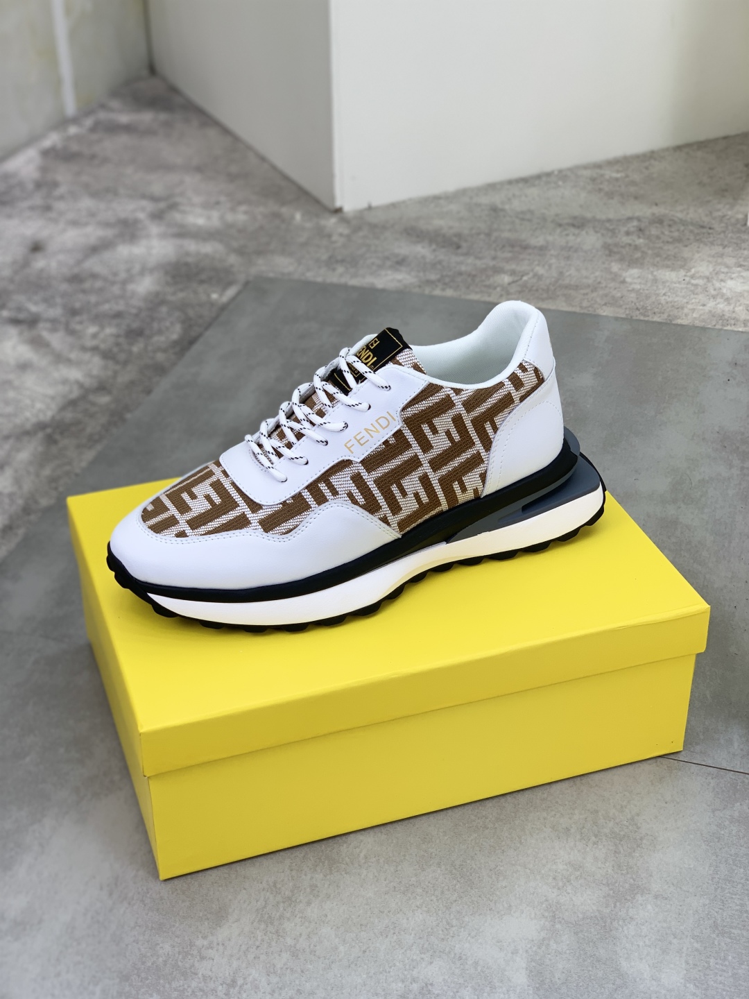 Fendi FF Logo Driving Sneakers White/Brown