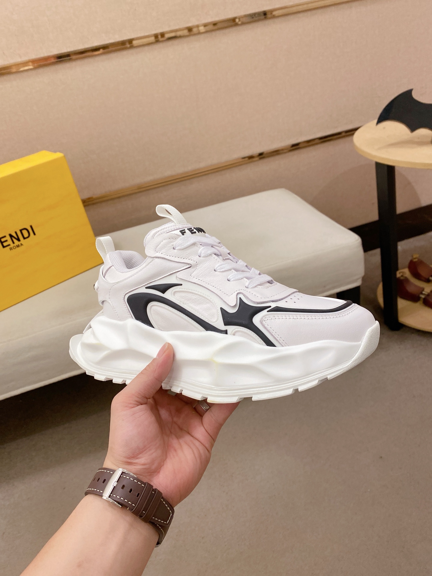 Fendi Flow Chunky Sneakers White/Black
