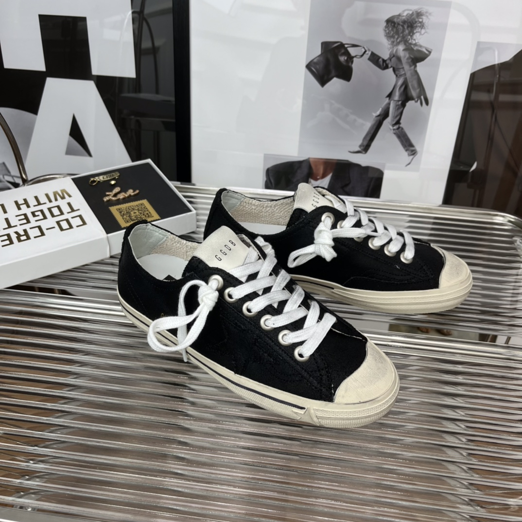 Golden Goose VSTAR2 Canvas Low Sneakers Black