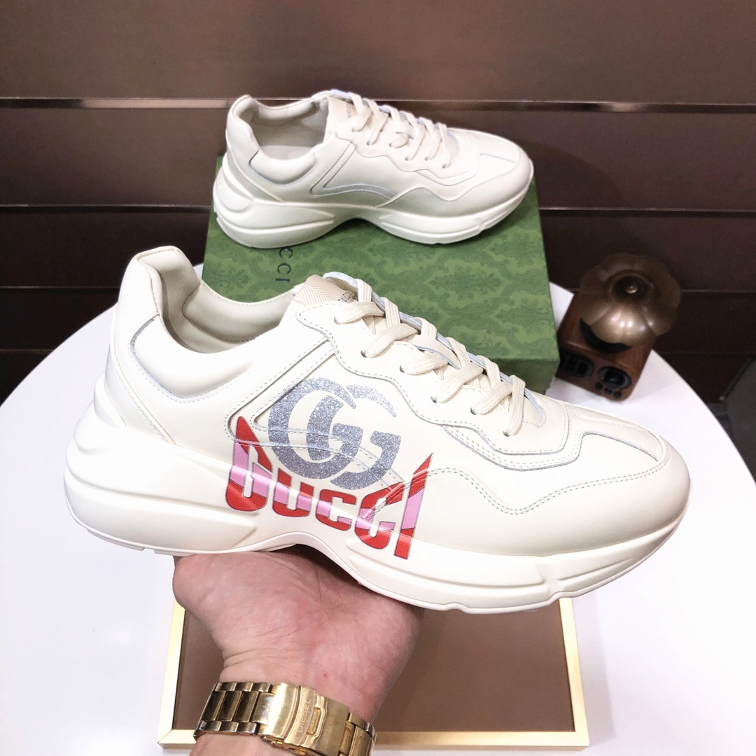 Gucci Chunky Logo Sneakers Beige