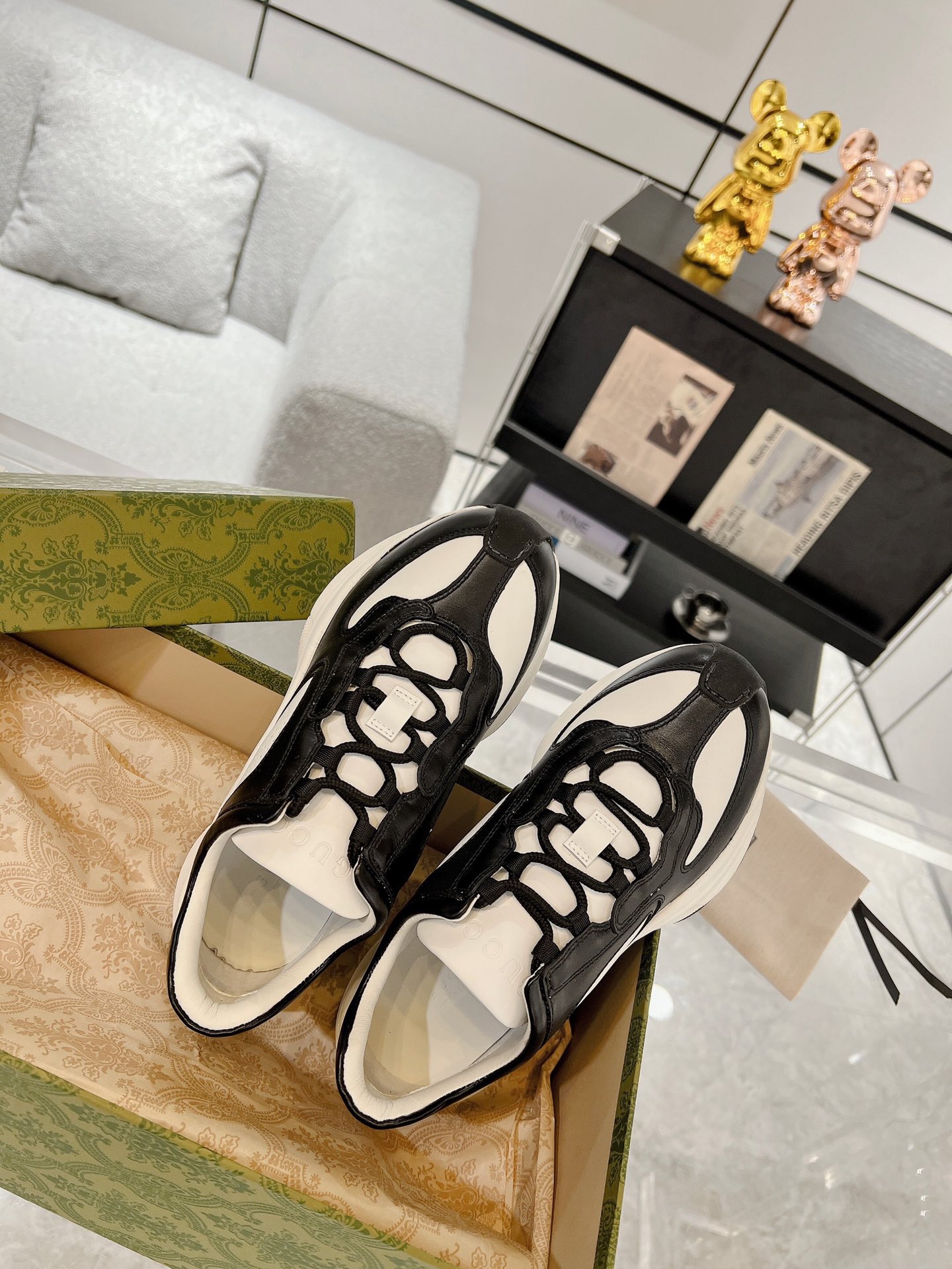 Gucci 22SS Dad Sneakers Black/White