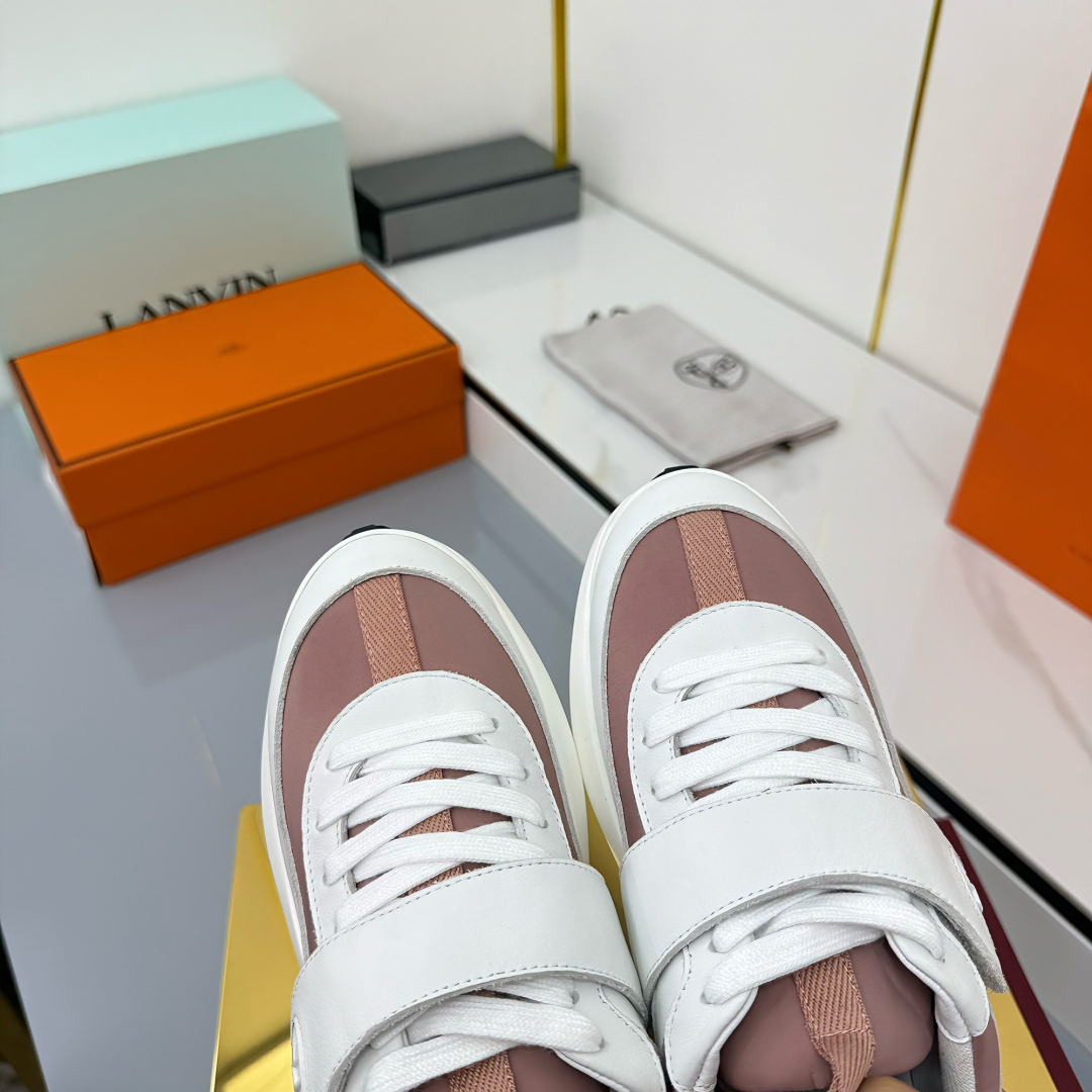 Hermes Loosneaker Leather Sneaker Pink