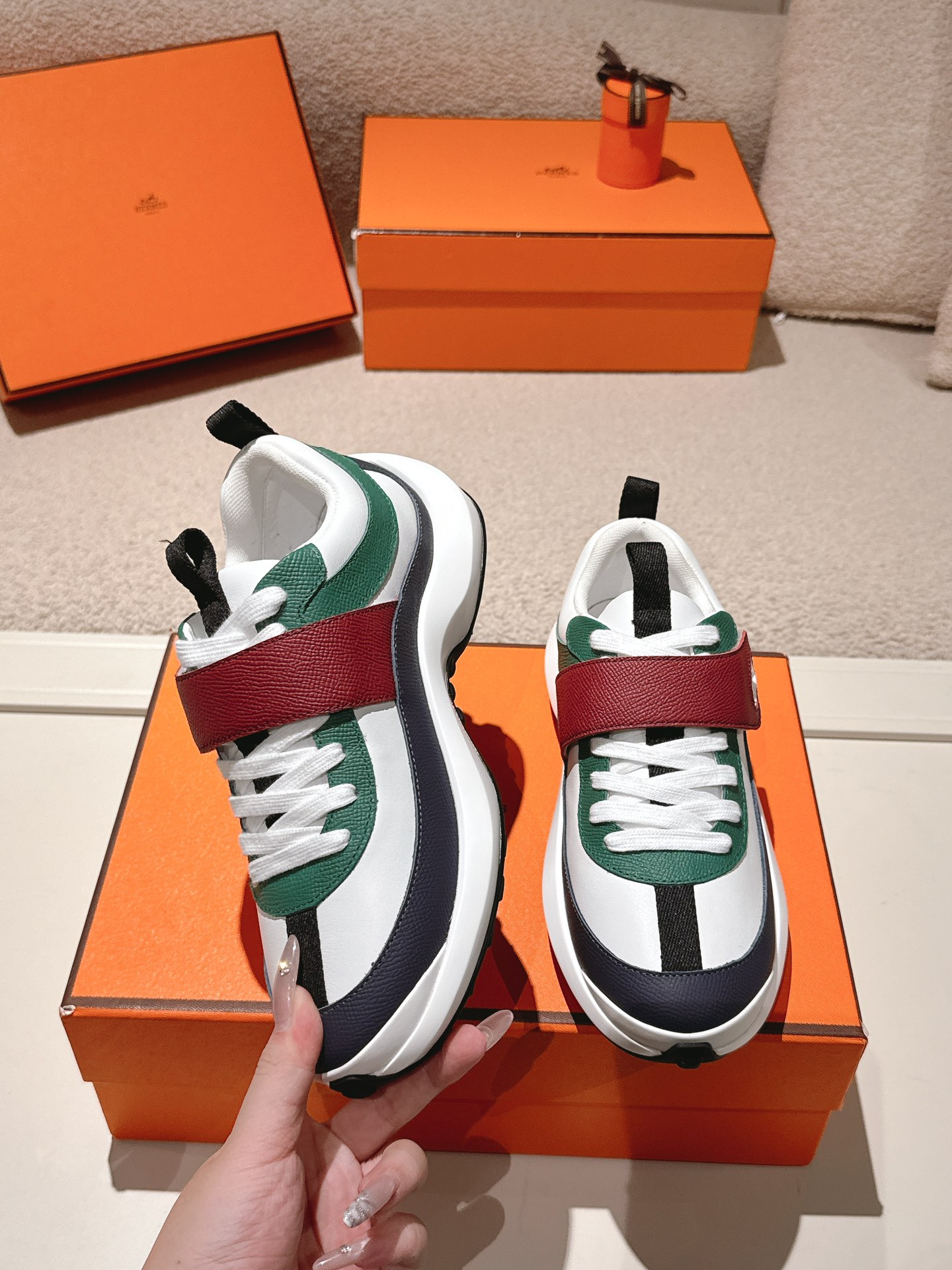 Hermes Leather Casual Sneakers Multicolor