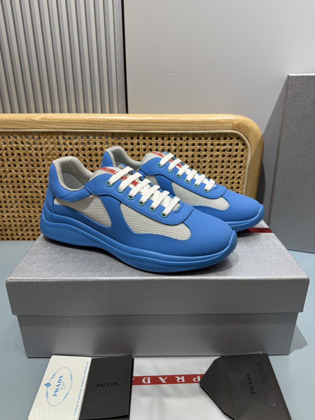 Prada Americas Cup Sneakers Klein Blue