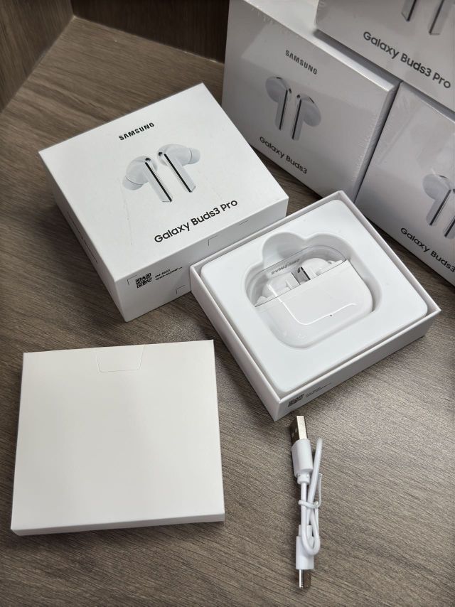 Samsung Galaxy Buds3 Pro TWS Earbuds White