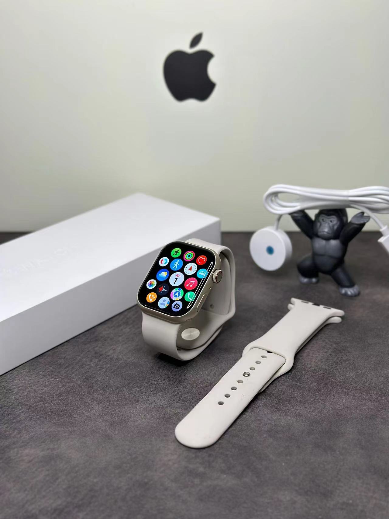 Apple Watch Series 9 S9 45mm OLED Smartwatch Starlight