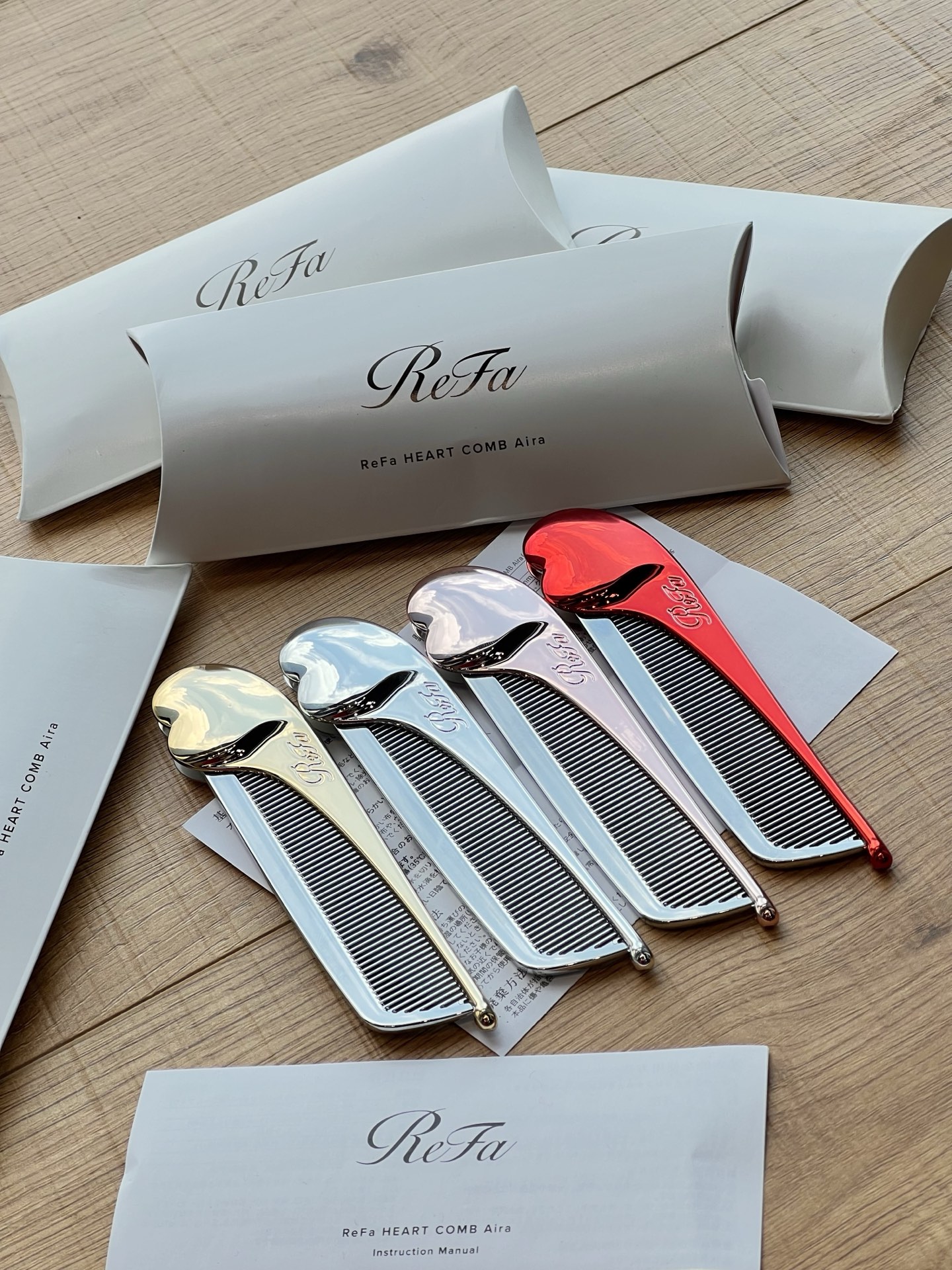ReFa Heart Comb Aira Detangling Hair Comb, Multicolor