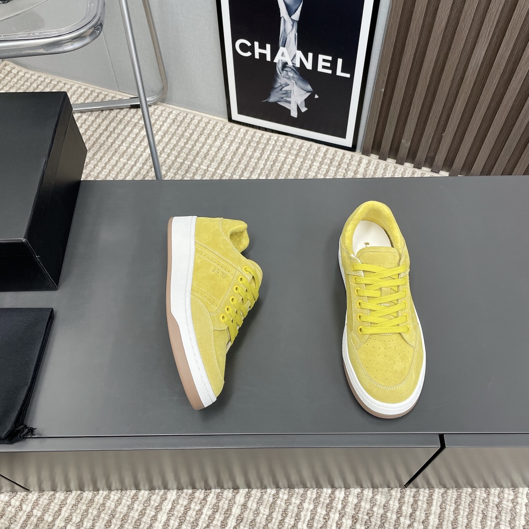YSL Saint Laurent SL61 Low-Top Sneakers Yellow