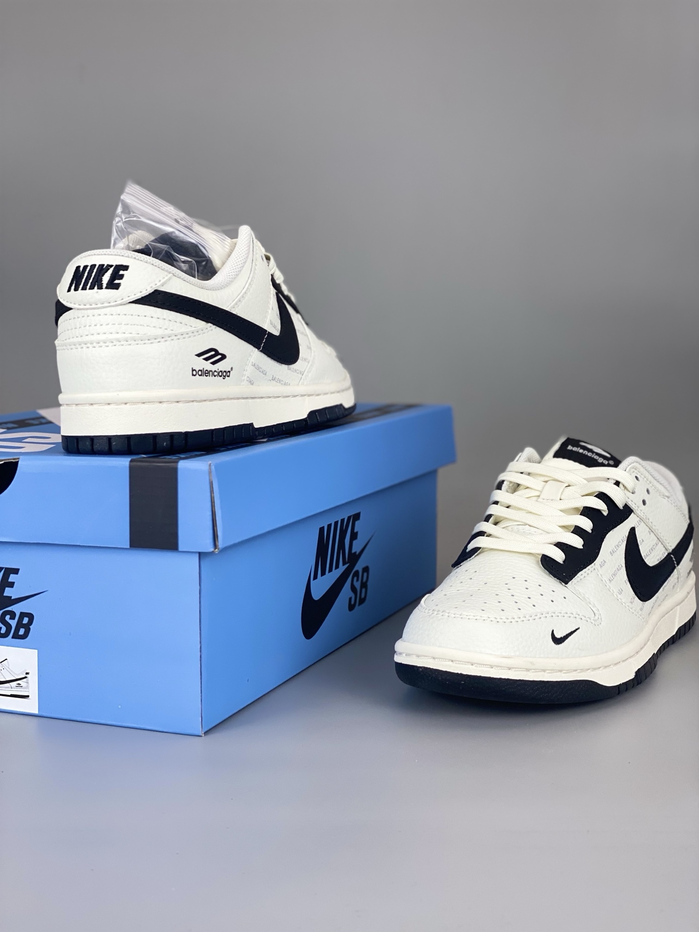Nike SB Dunk Low Cream Black