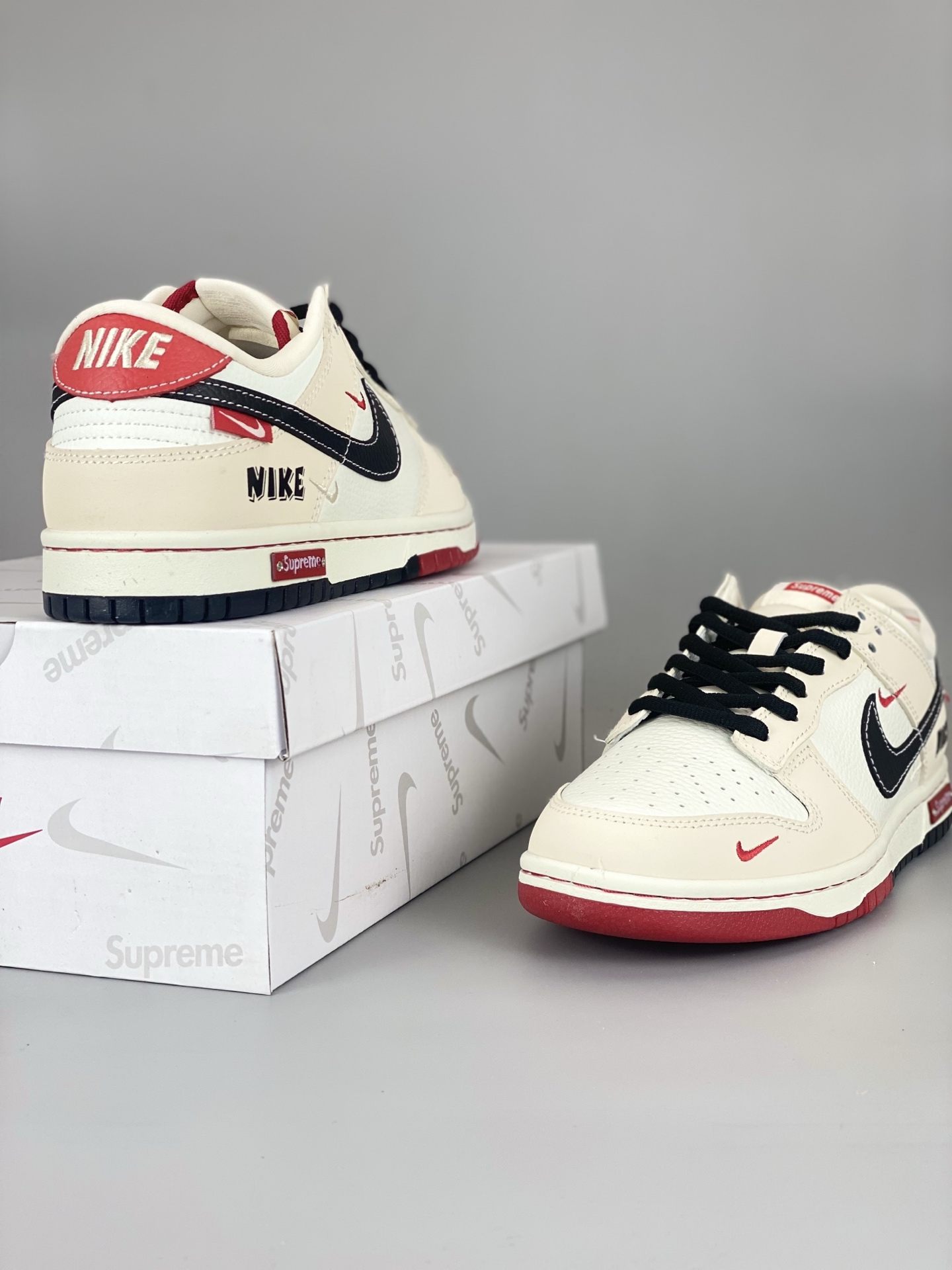 Nike SB Dunk Low Cream Red
