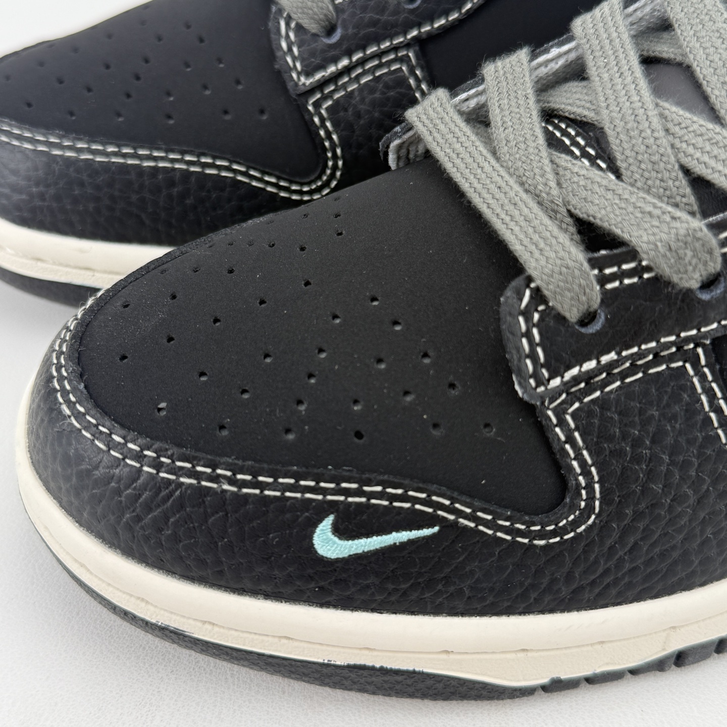 Nike SB Dunk Low LV Black Blue