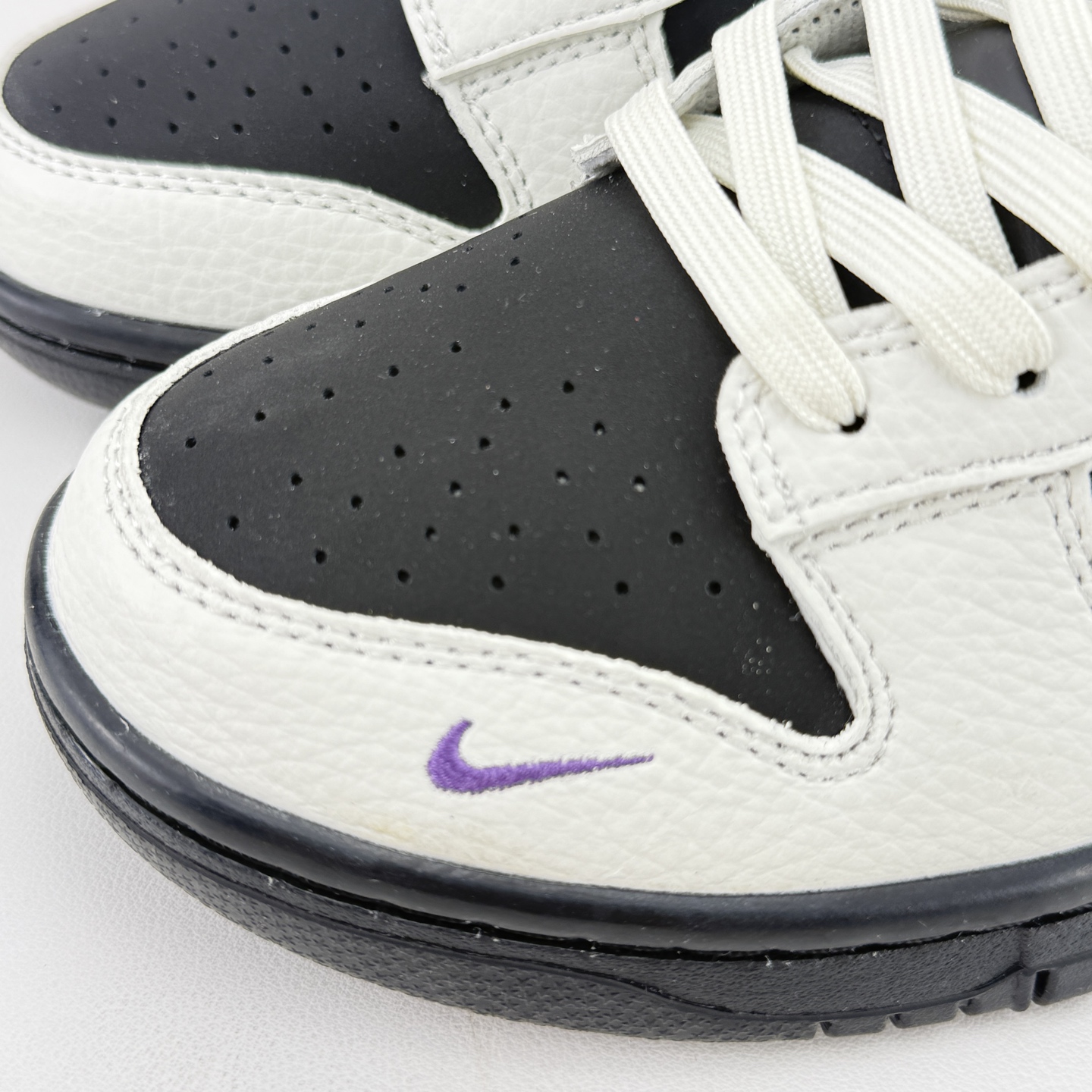 Nike SB Dunk Low Black Purple