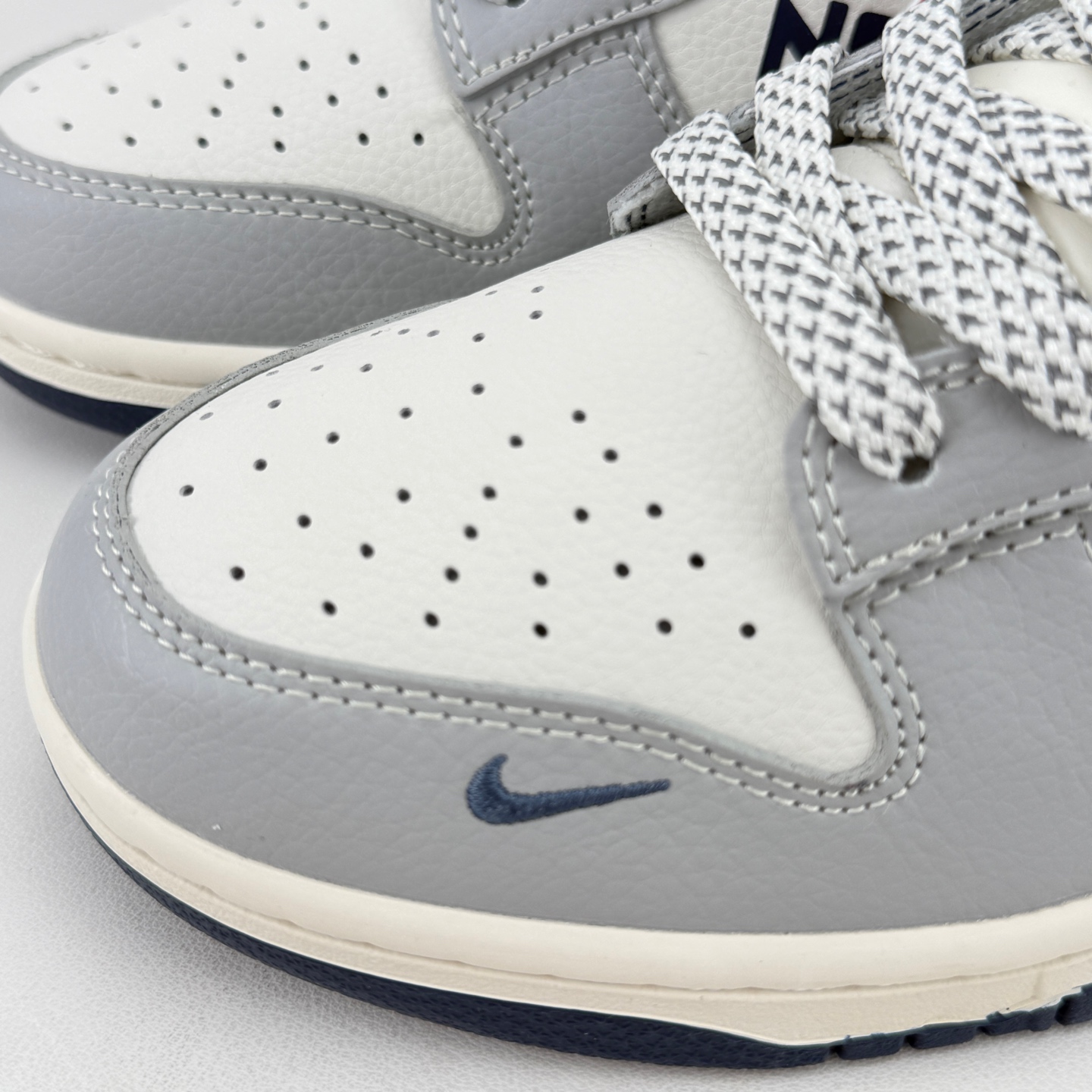 Nike Dunk Low TNF Grey Red
