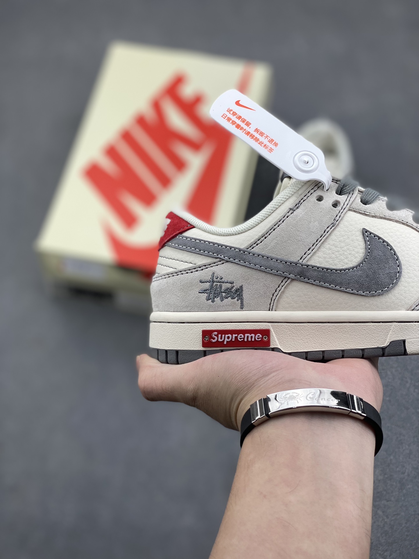Nike SB Dunk Low Grey Red