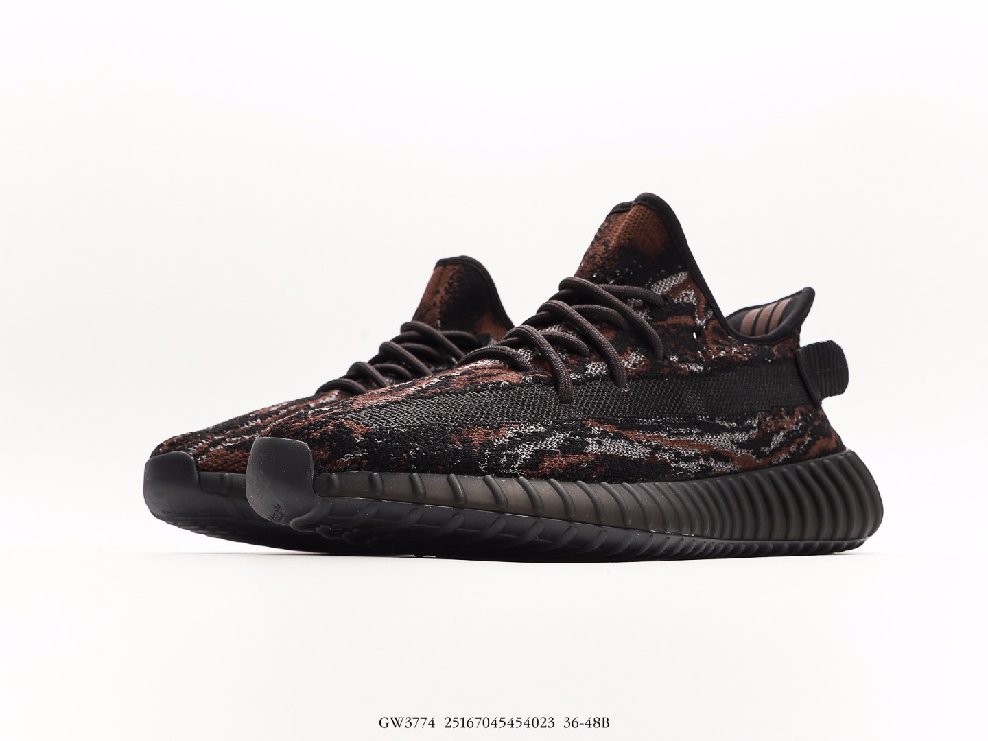 Adidas Yeezy Boost 350 V2 Sneakers Black/Brown