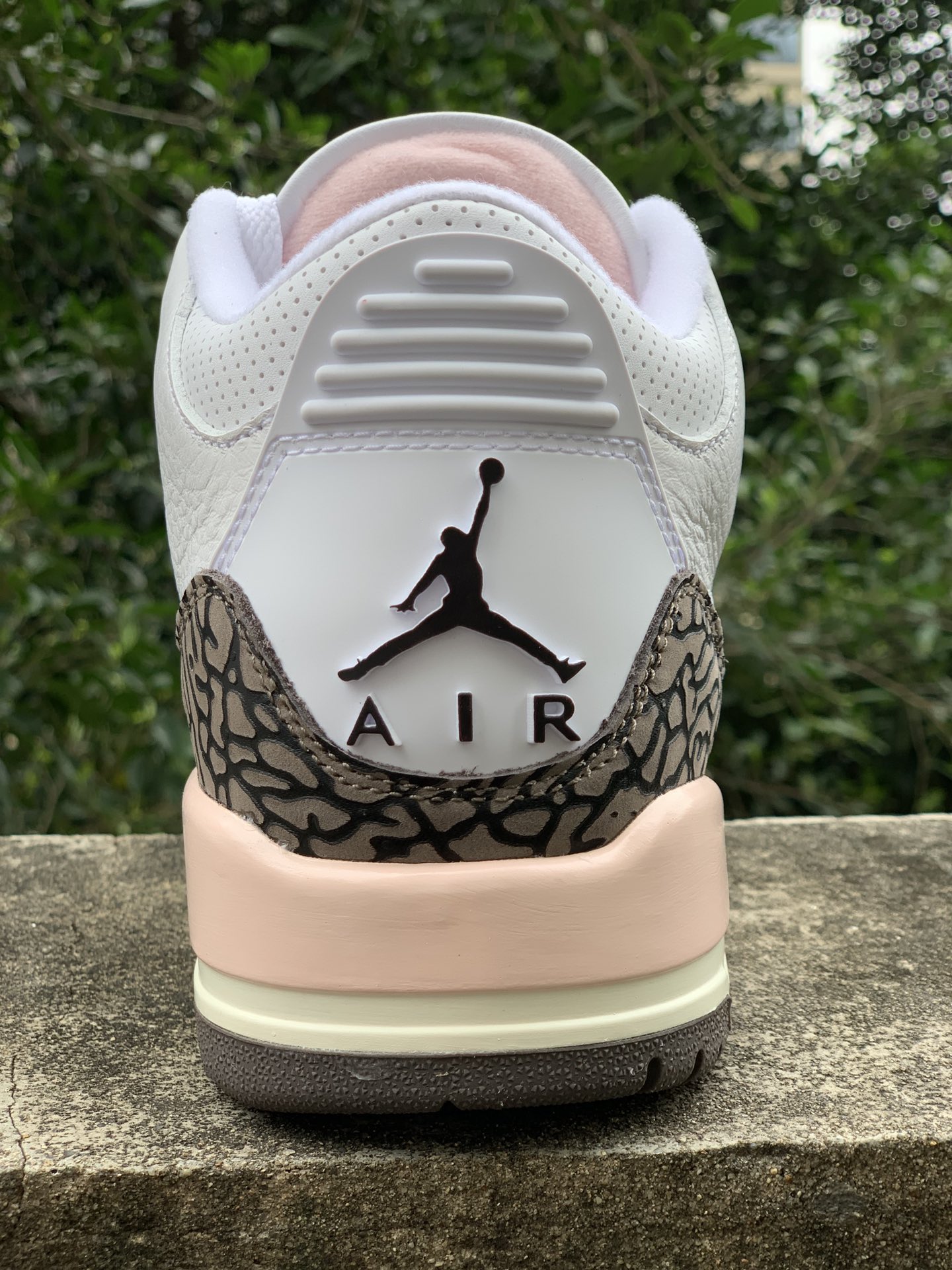Jordan 3 SE Denim Fire Red White Pink
