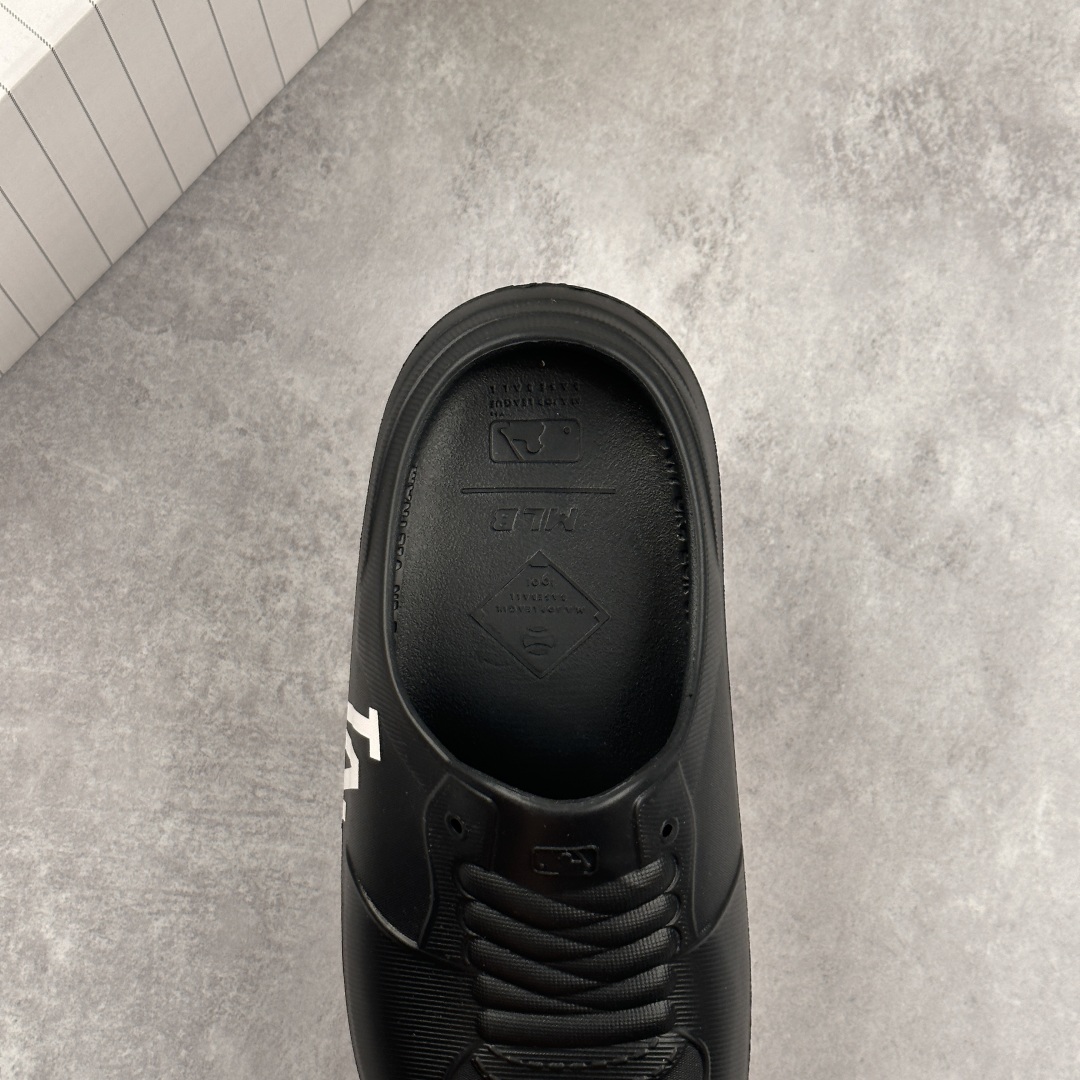 MLB Chunky Liner Mule Black
