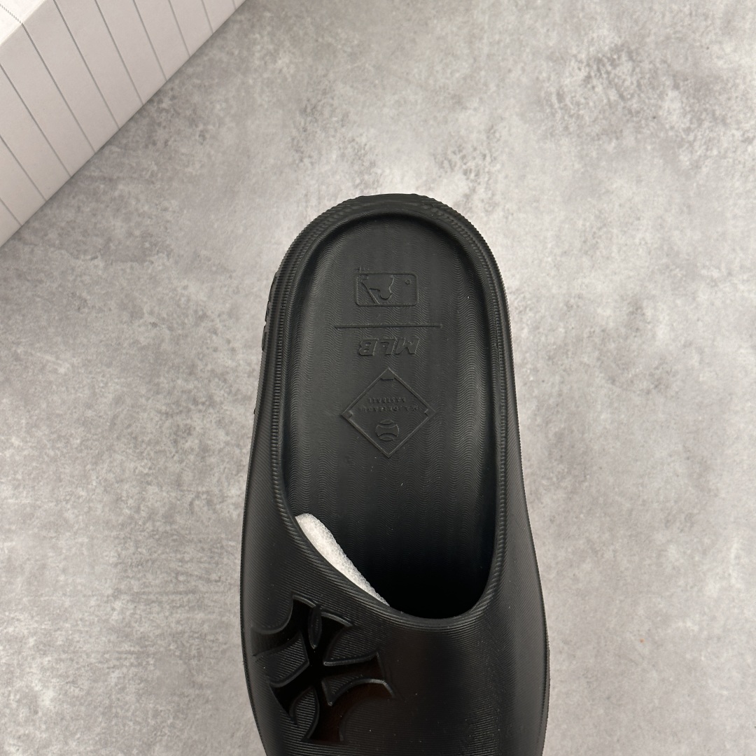 MLB NY Skier Slide Sandals Black