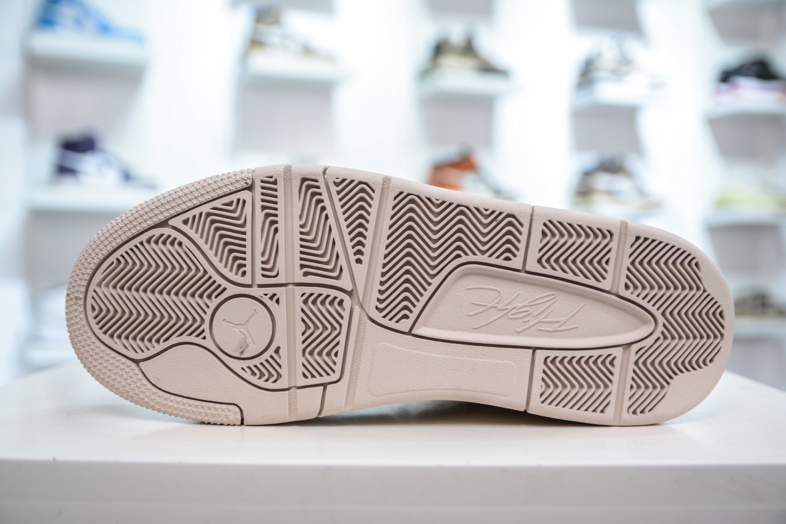 Jordan Flight Court Low Retro Sneaker Beige