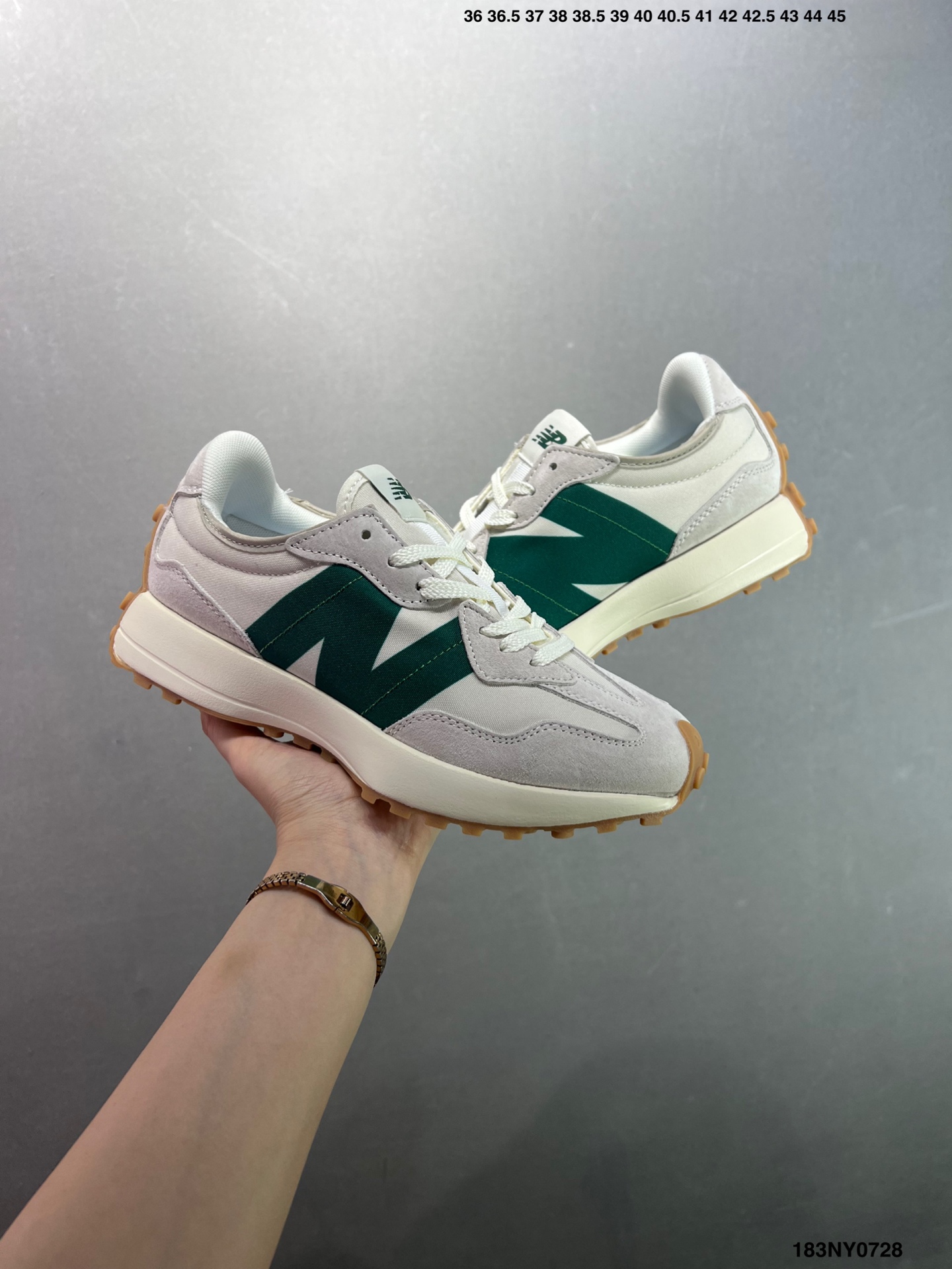 New Balance 327 Retro Runner Sneakers Multicolor