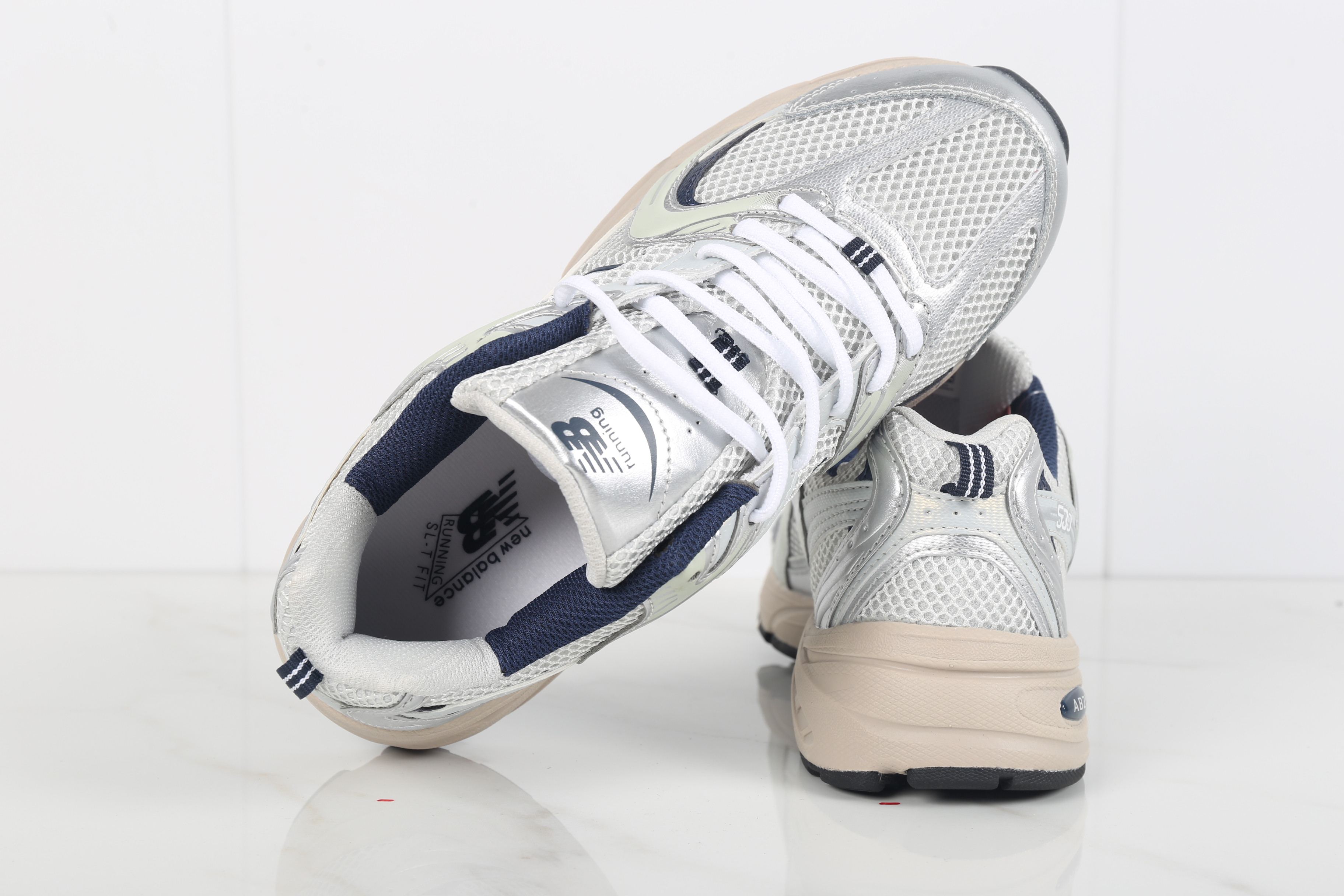 New Balance MR530 Retro Dad Sneakers Silver
