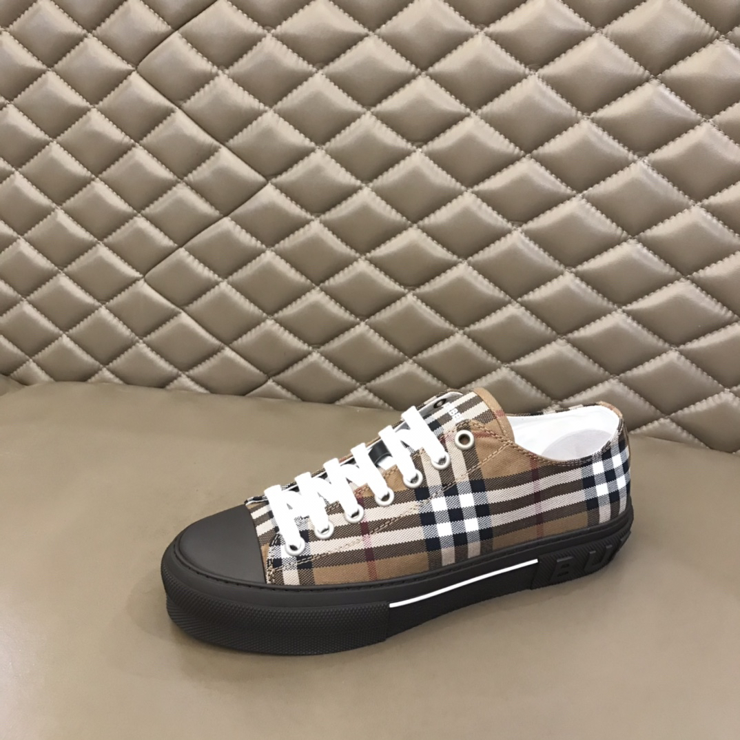 Burberry Vintage Check Low-Top Sneakers Khaki