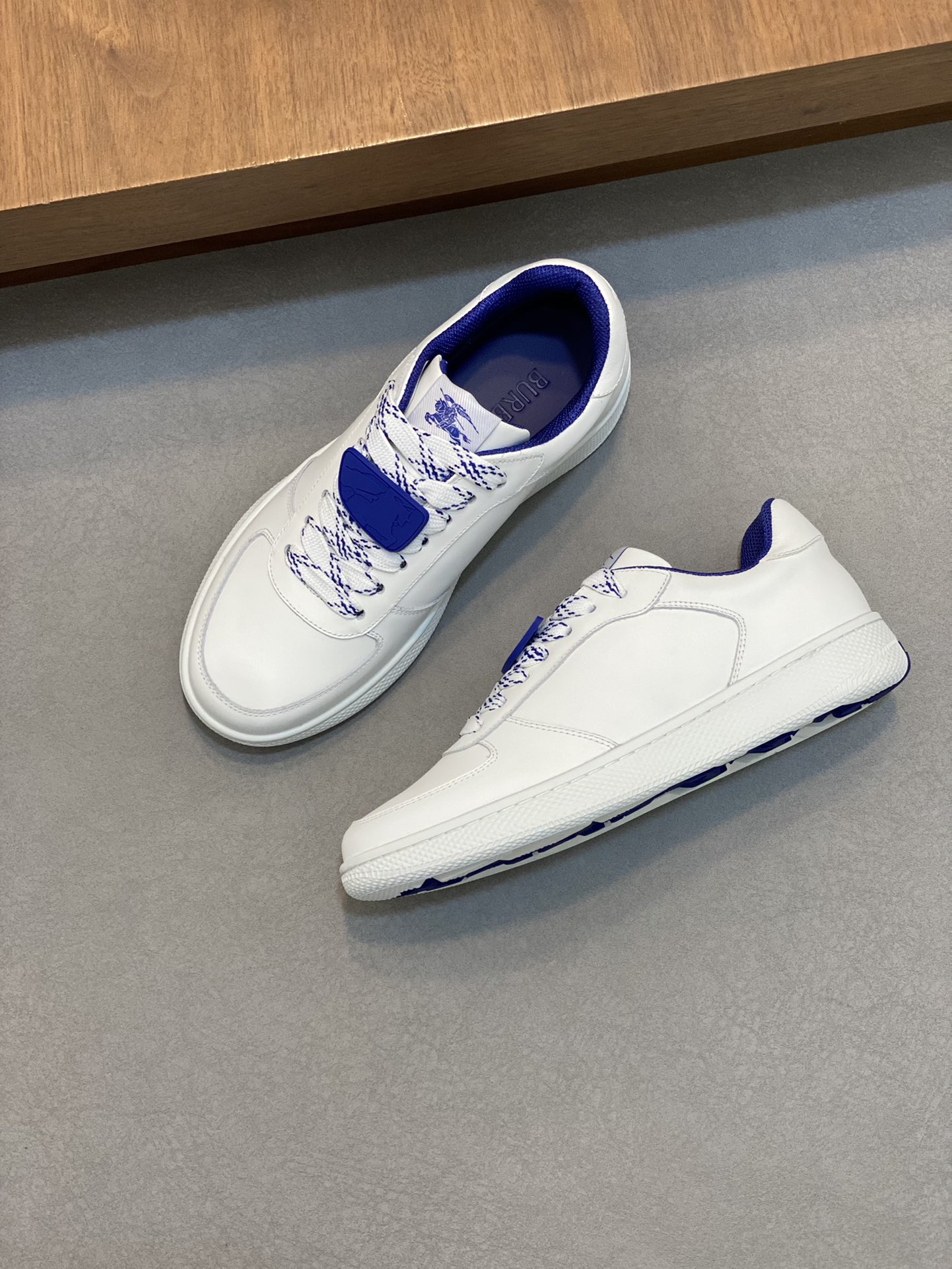 Burberry Leather Sneakers White/Blue