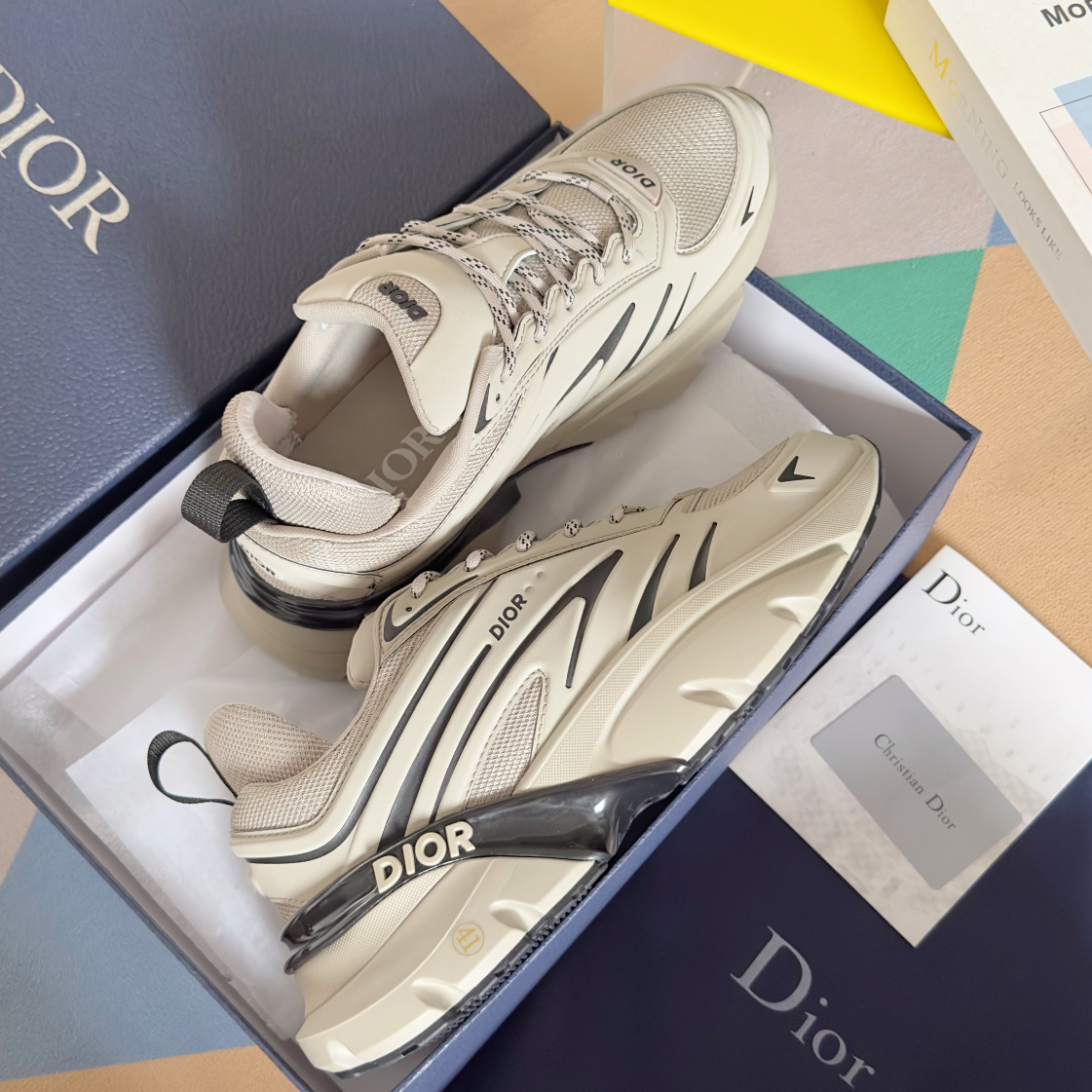 Dior B44 Blade Chunky Sneakers Beige