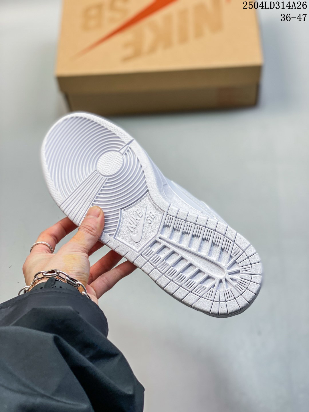 Nike SB Dunk Low Pro Skate Shoes White