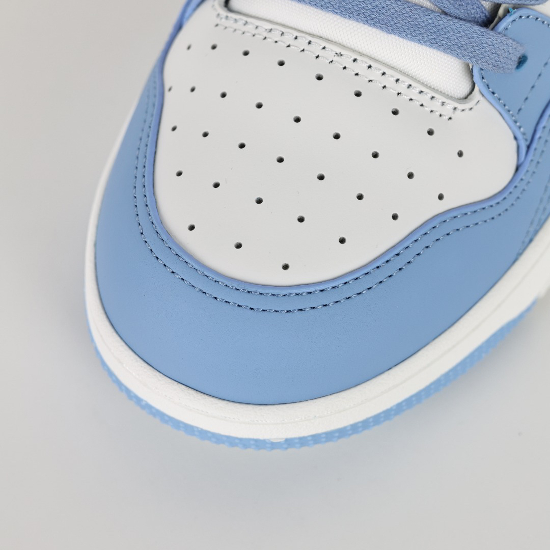 Dior B57 Mid-Top Sneakers Blue
