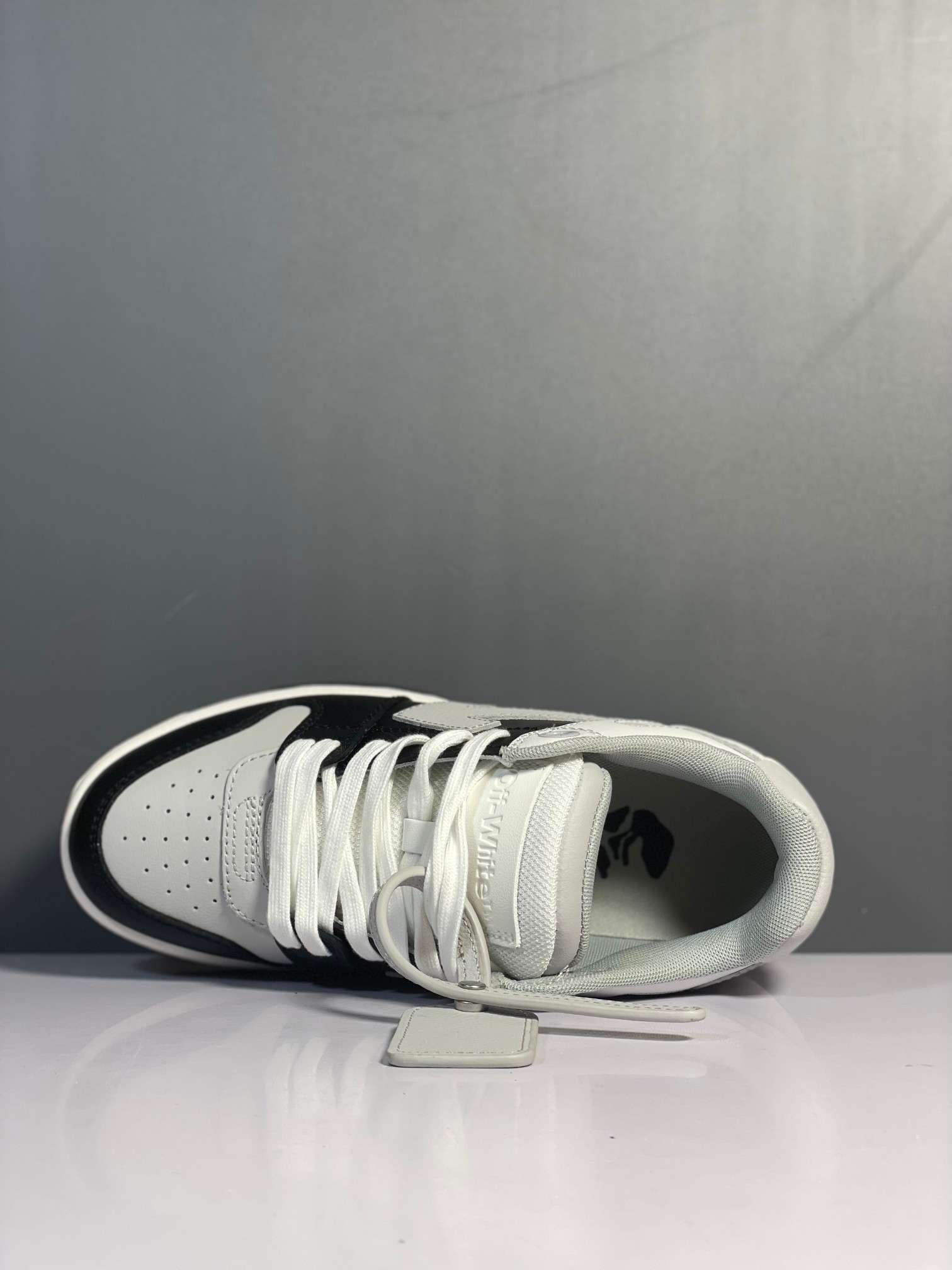 Off-White Out Of Office Low-Top Sneakers Black/White/Grey