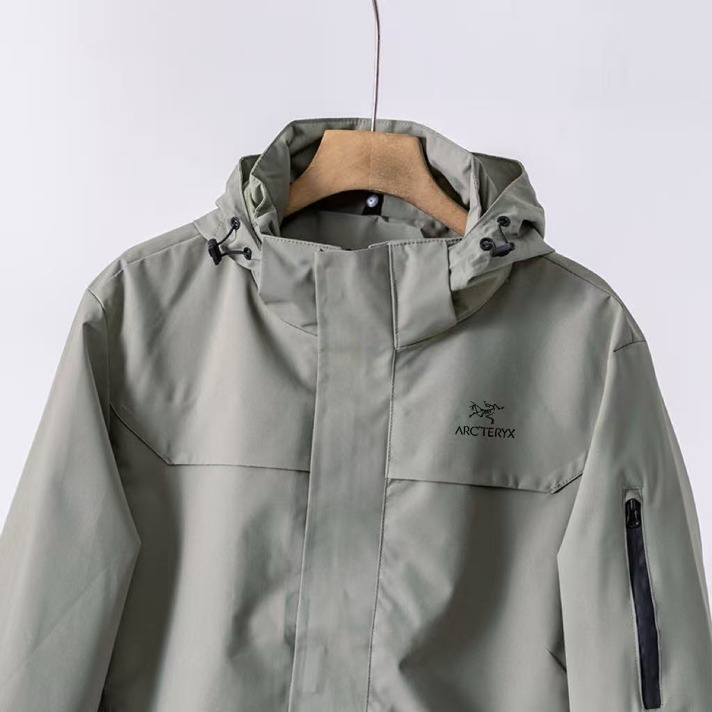 Arc'teryx GORE-TEX Hooded Shell Jacket Black