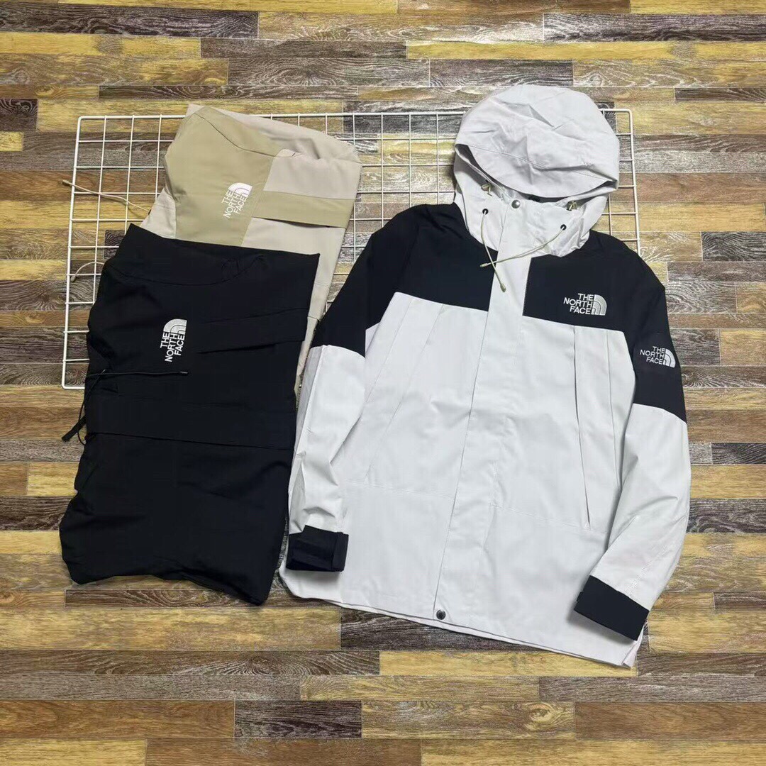 The North Face Hooded Windproof Jacket Multicolor