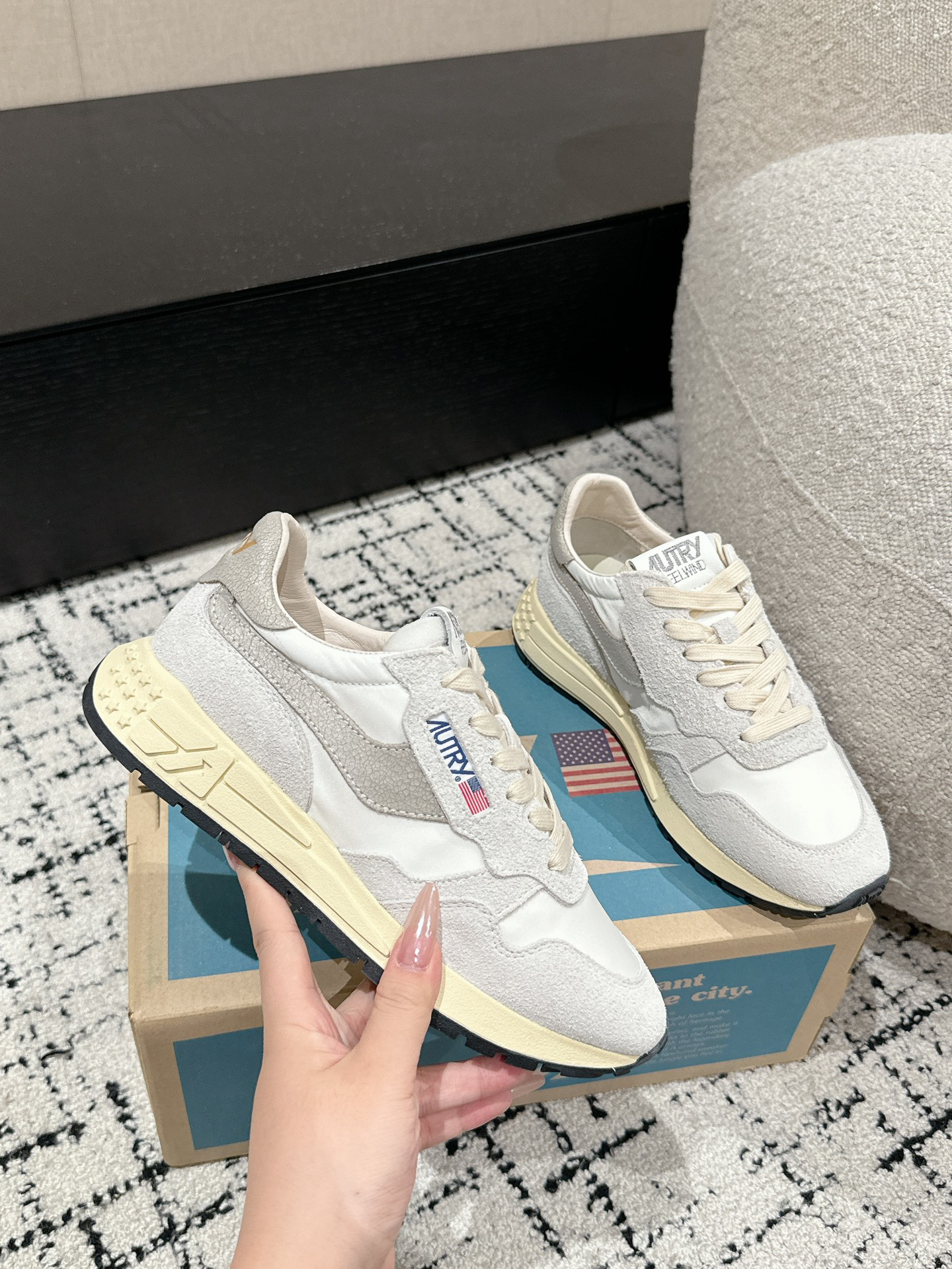 Autry Reelwind Retro Runner White/Gray