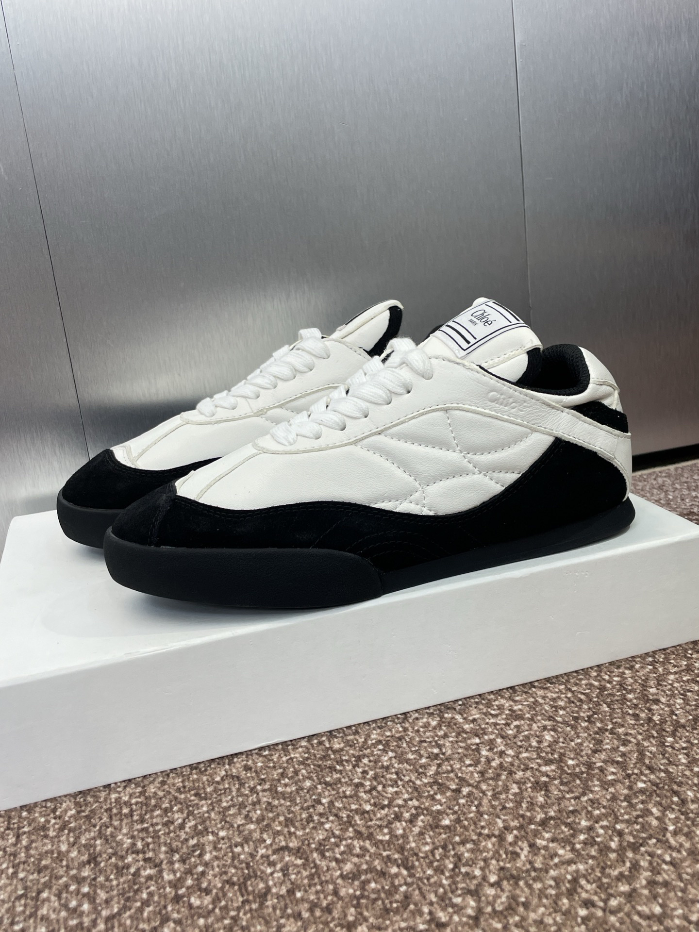 Chloe Runway Low-Top Trainers White/Black