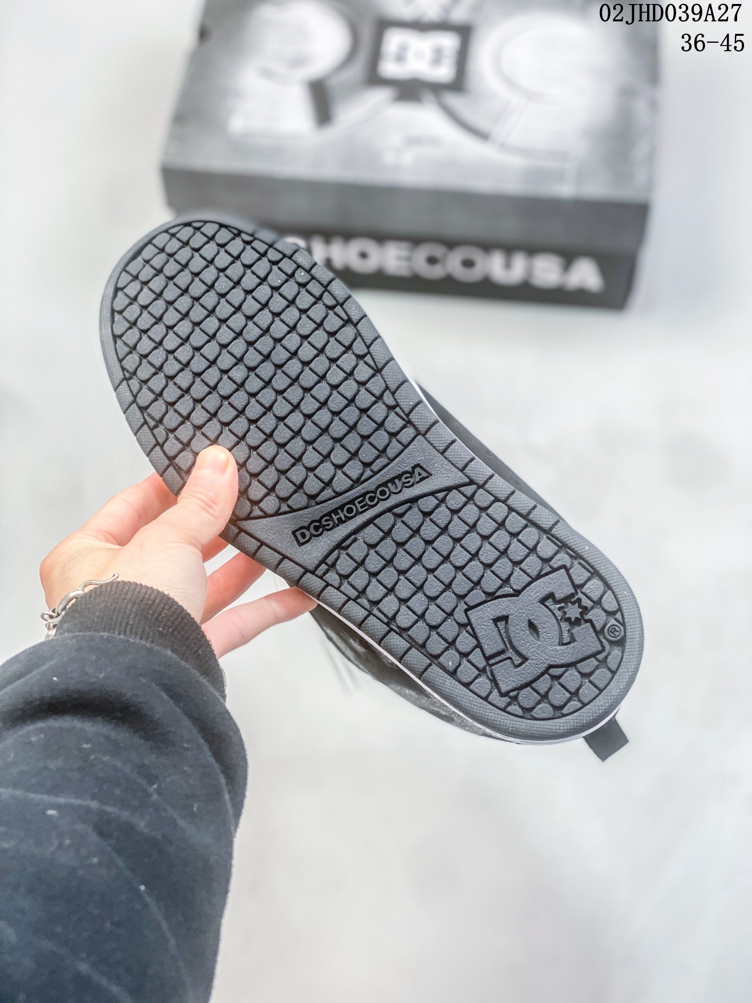 DC Shoes Low-Top Skate Sneakers Black/Grey