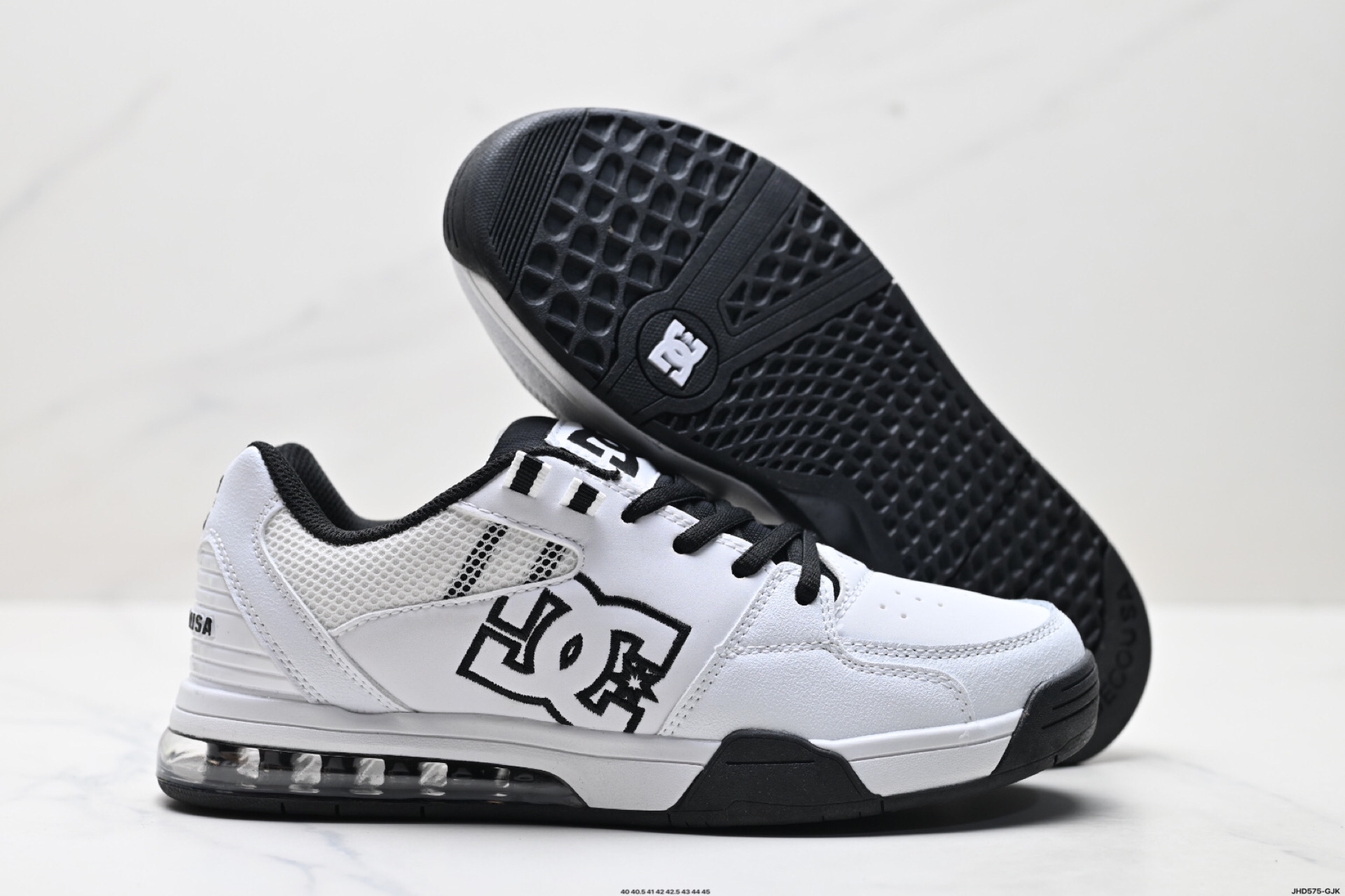 DC Shoes Versatile Air Low Sneakers White/Black