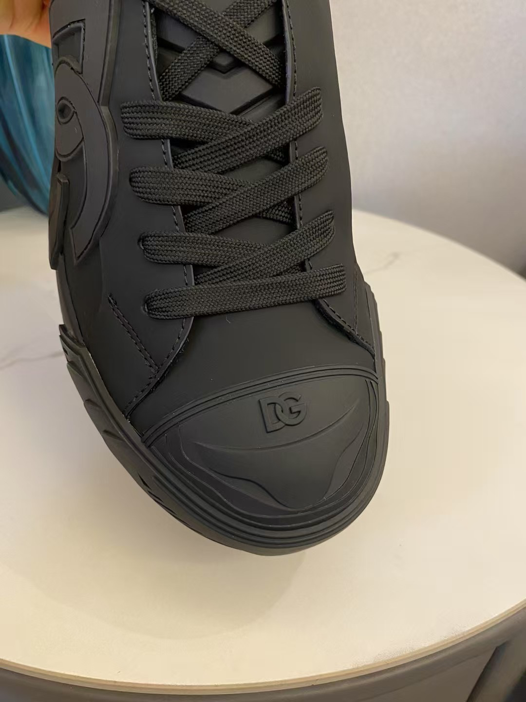 Dolce & Gabbana DG Logo Low-Top Sneakers Black