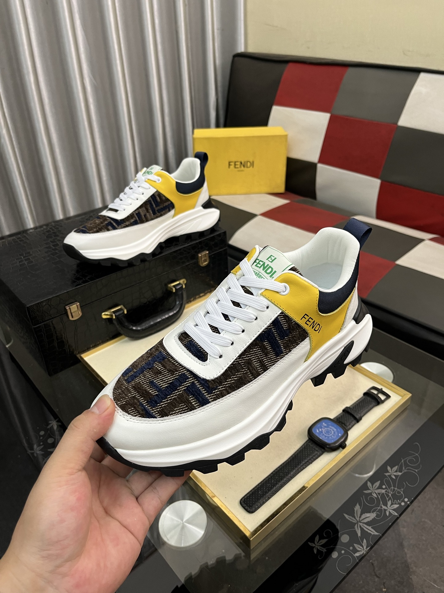 Fendi Leather Low-Top Sneakers Multicolor