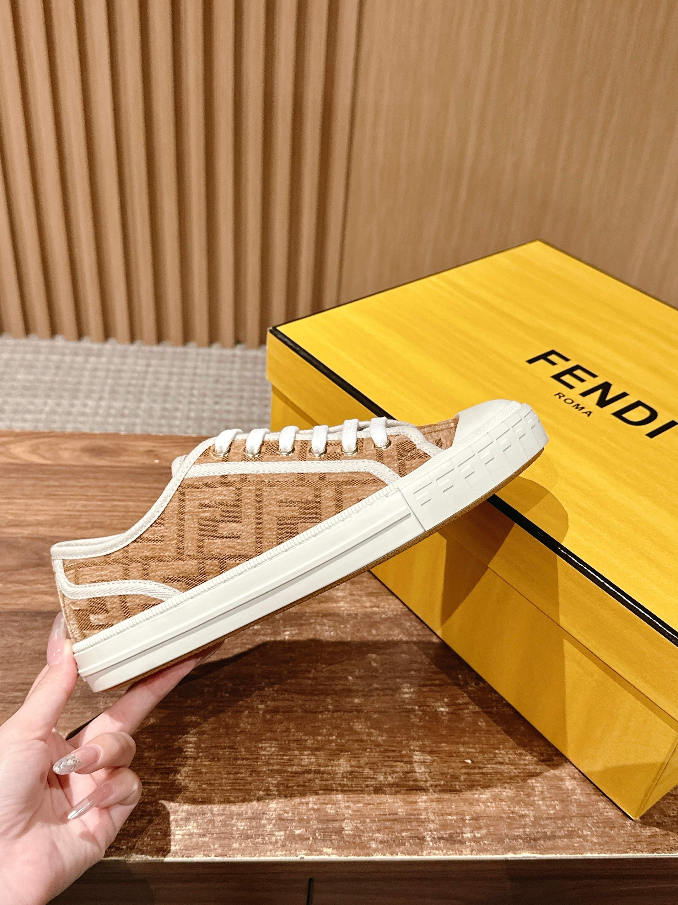 Fendi FF Canvas Low-Top Sneakers Brown